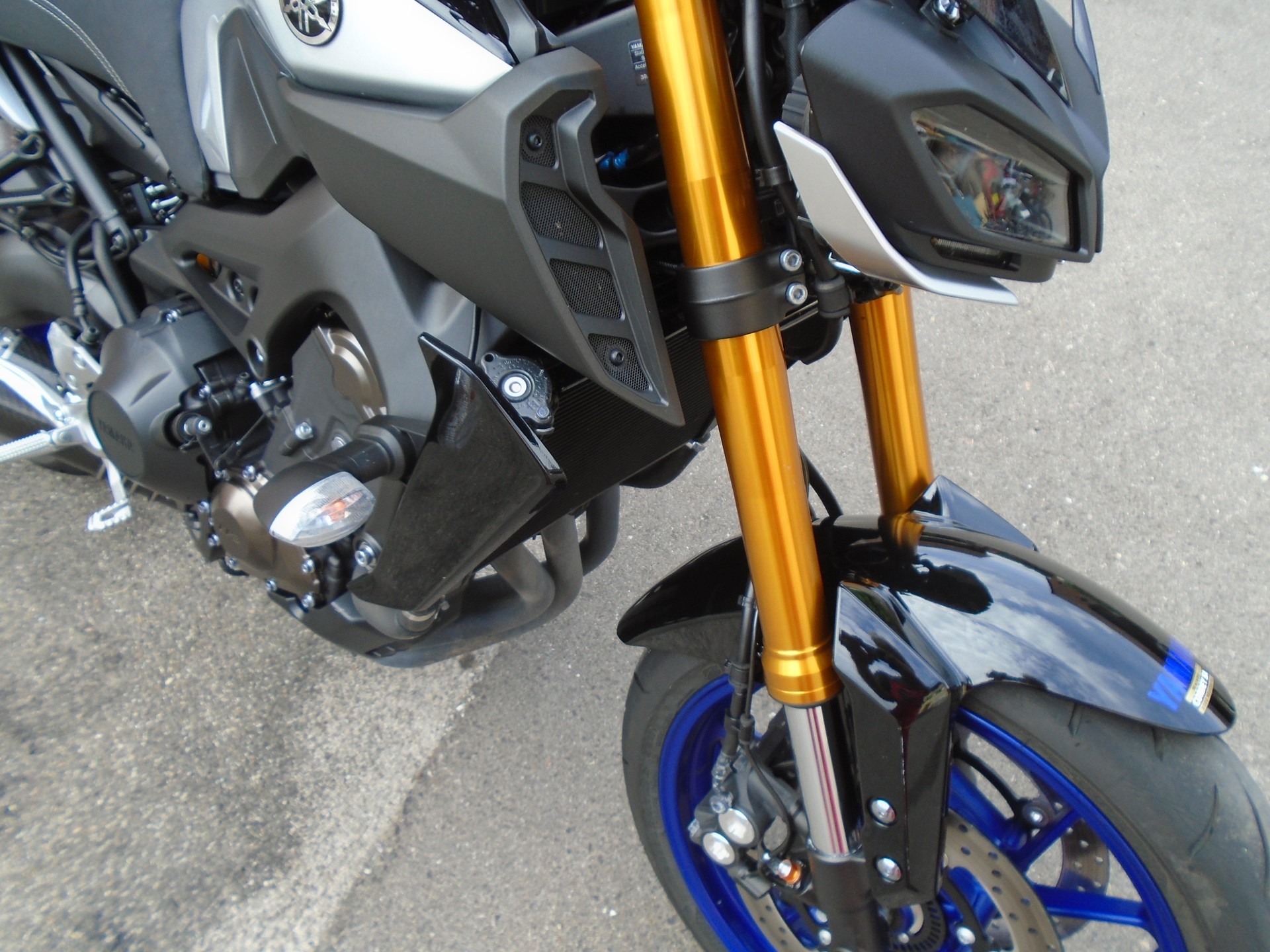 YAMAHA MT-09 SP ABS-image-5