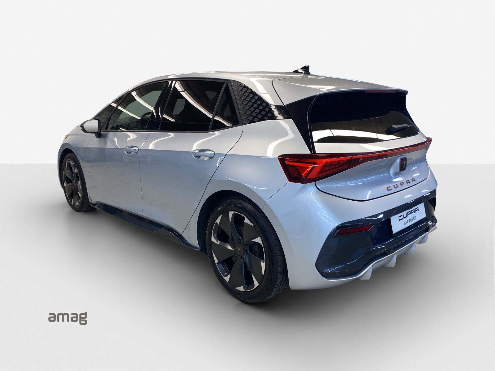 CUPRA Born 58 kWh-showroom-element-2