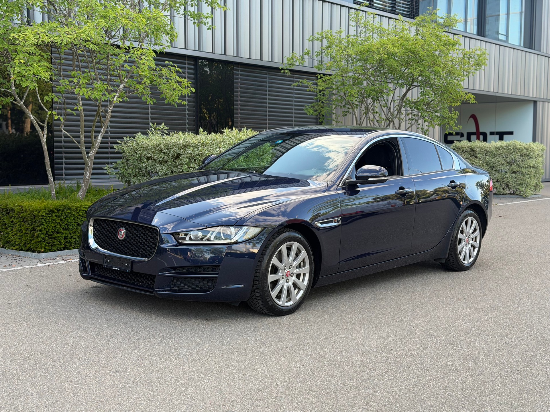JAGUAR XE 20d Pure Automat