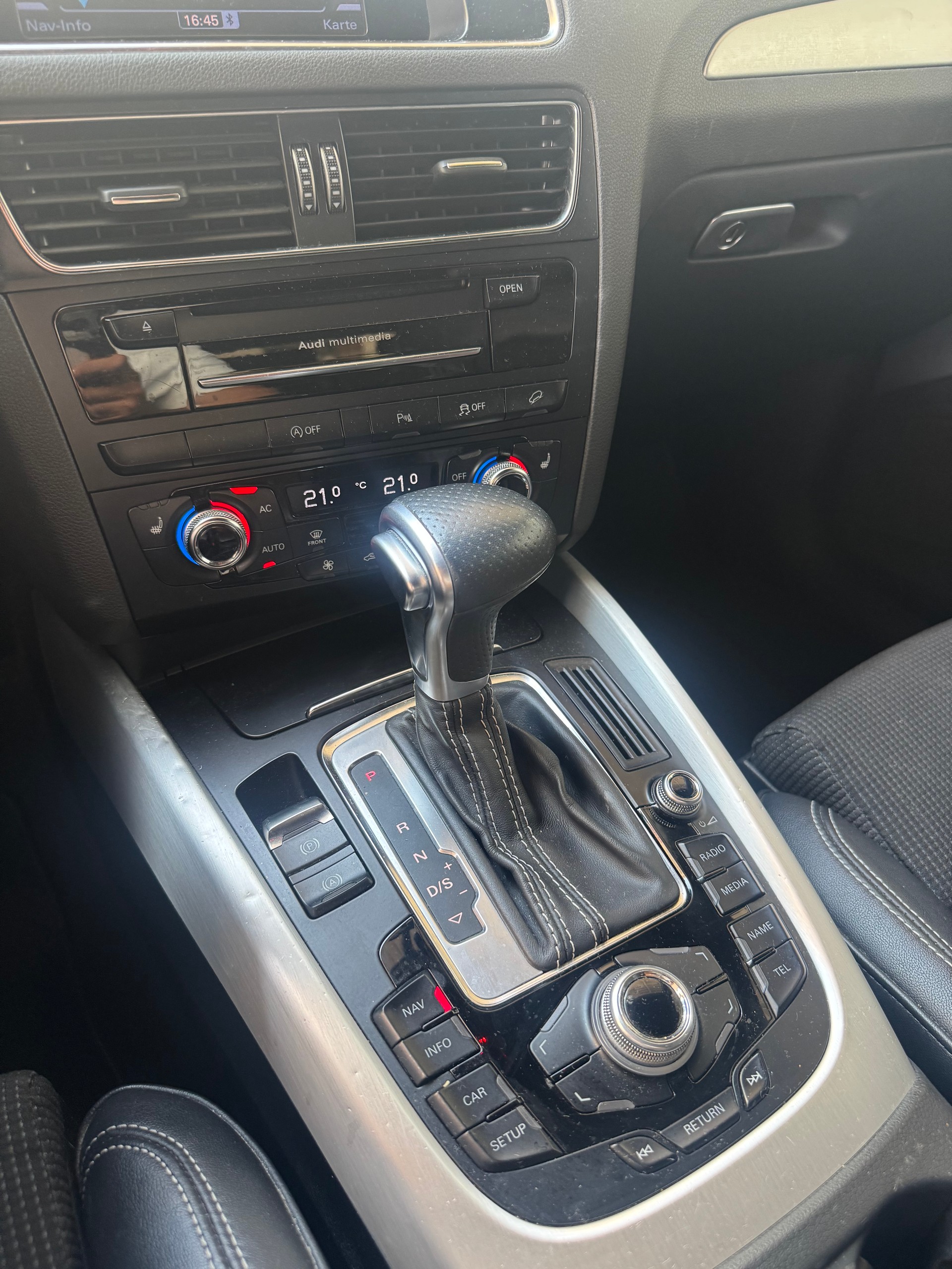 AUDI Q5 2.0 TFSI quattro tiptronic-image-11