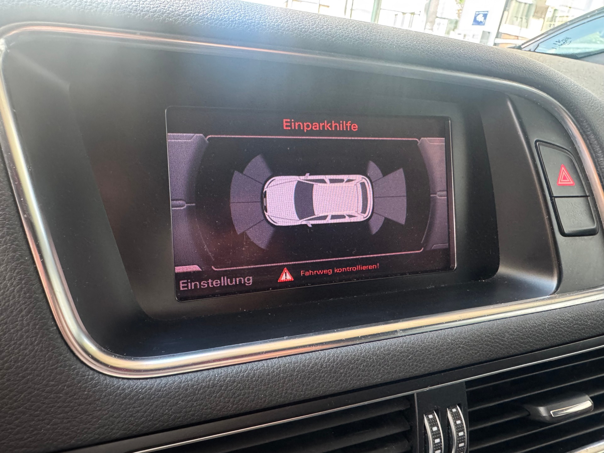 AUDI Q5 2.0 TFSI quattro tiptronic-image-6
