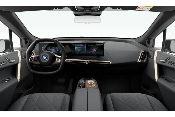 BMW iX xDrive40 M Sport i20 (CH) AHK ** Action de Leasing à 0.9% **-image-3