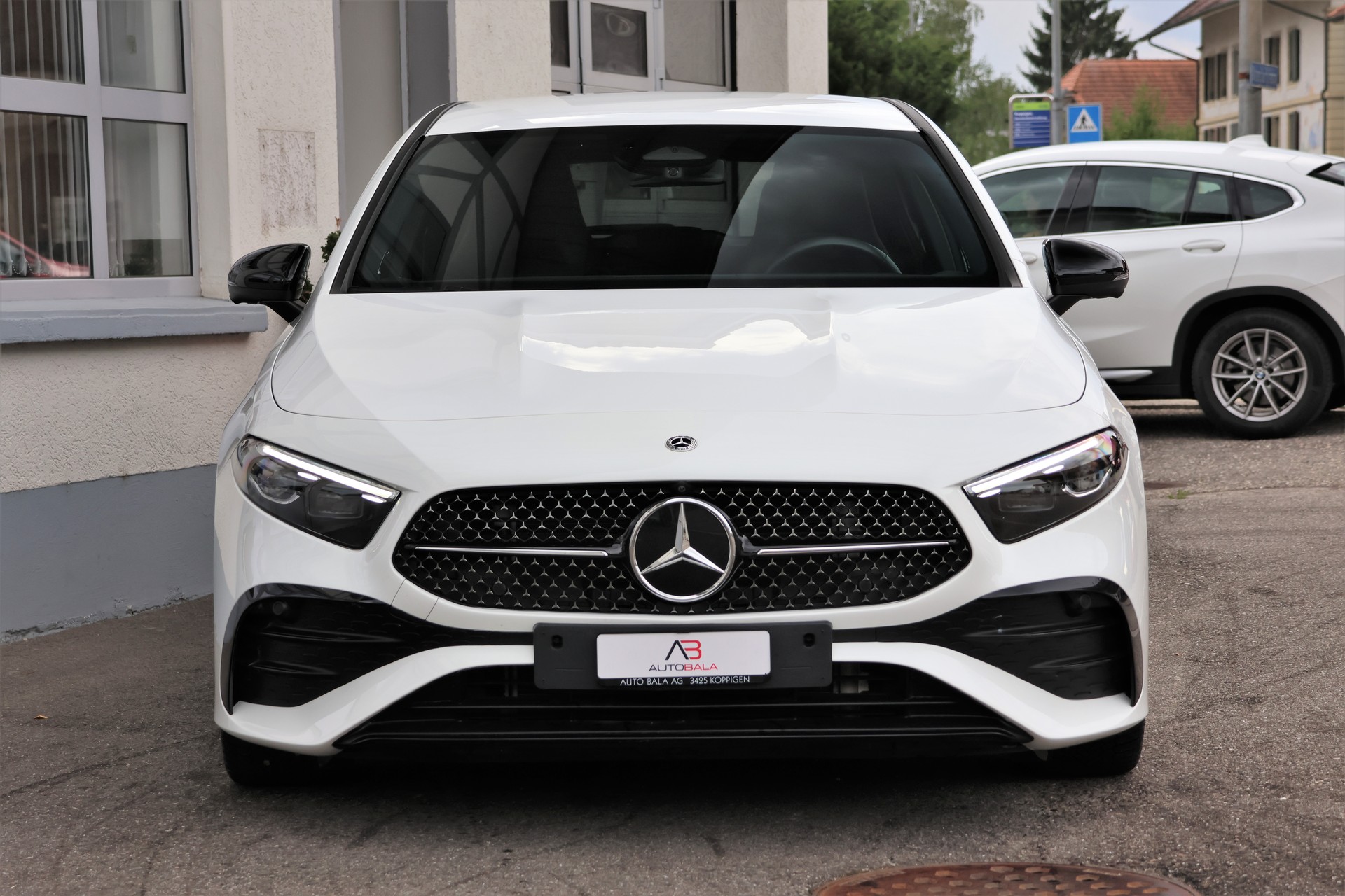 MERCEDES-BENZ A 250 4Matic AMG Line 4Matic 7G-DCT *Facelift*-showroom-element-1