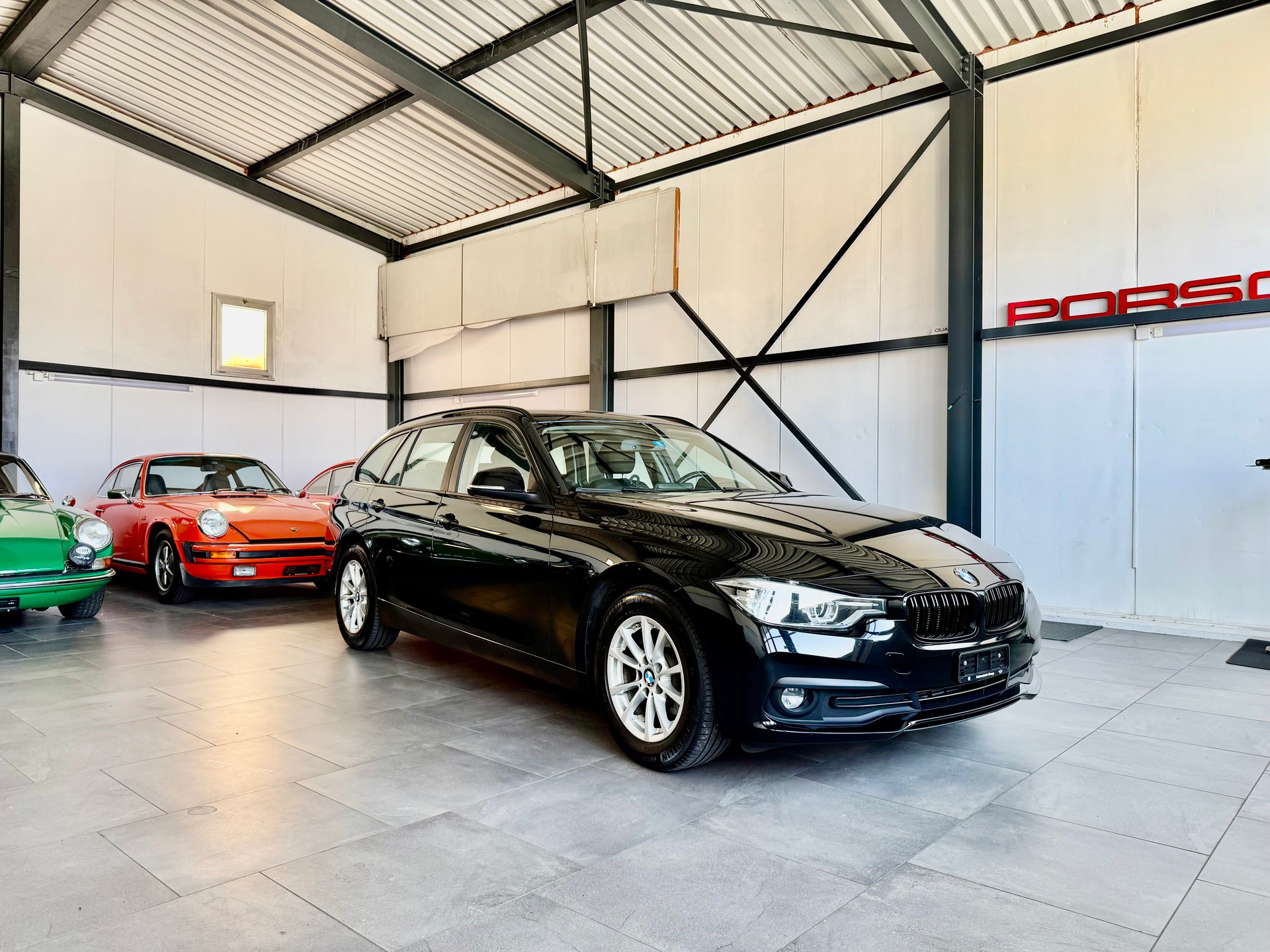 BMW 316d Sport Touring Business Line