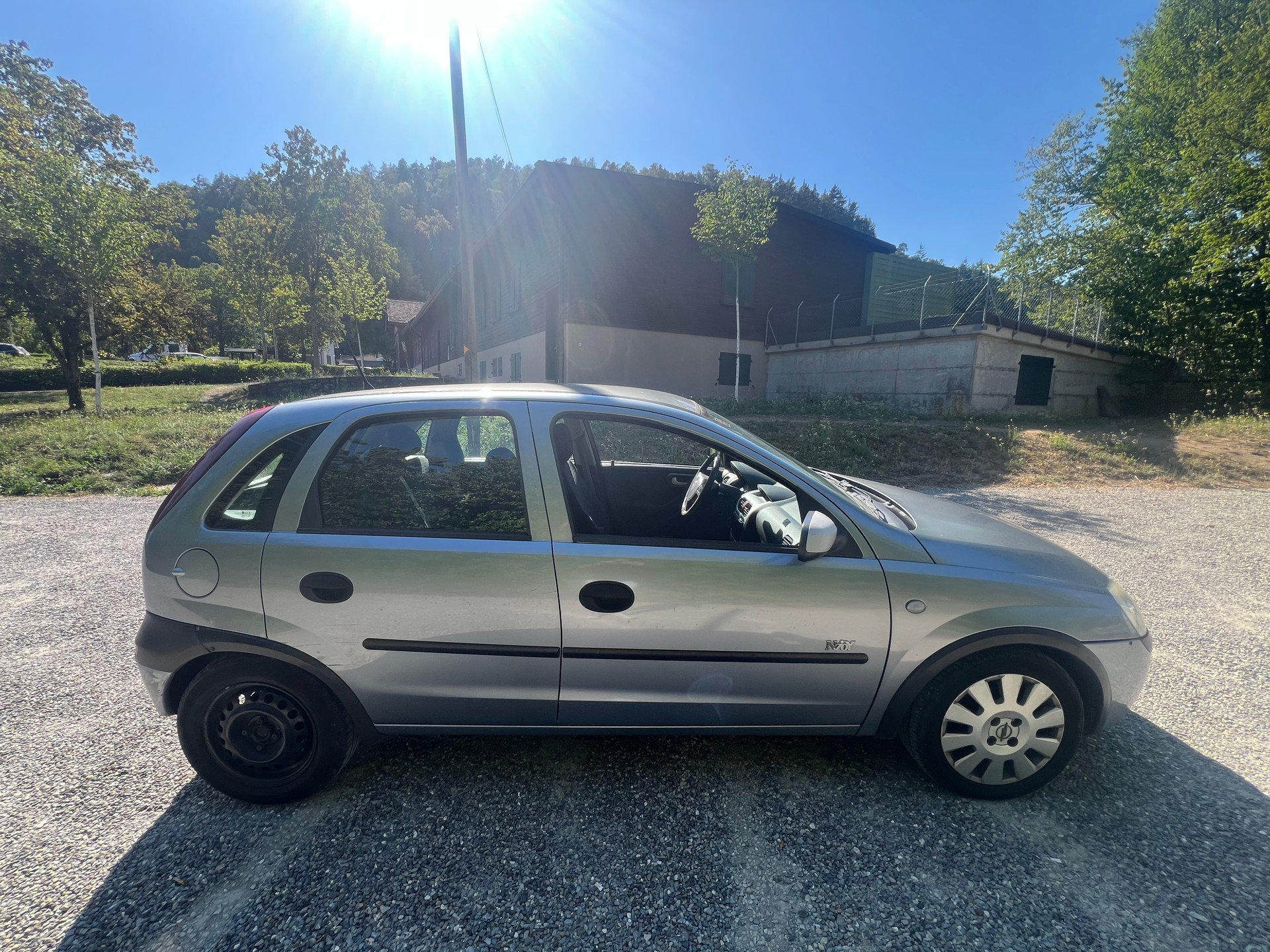 OPEL Corsa 1.2 16V Club Basis-image-3
