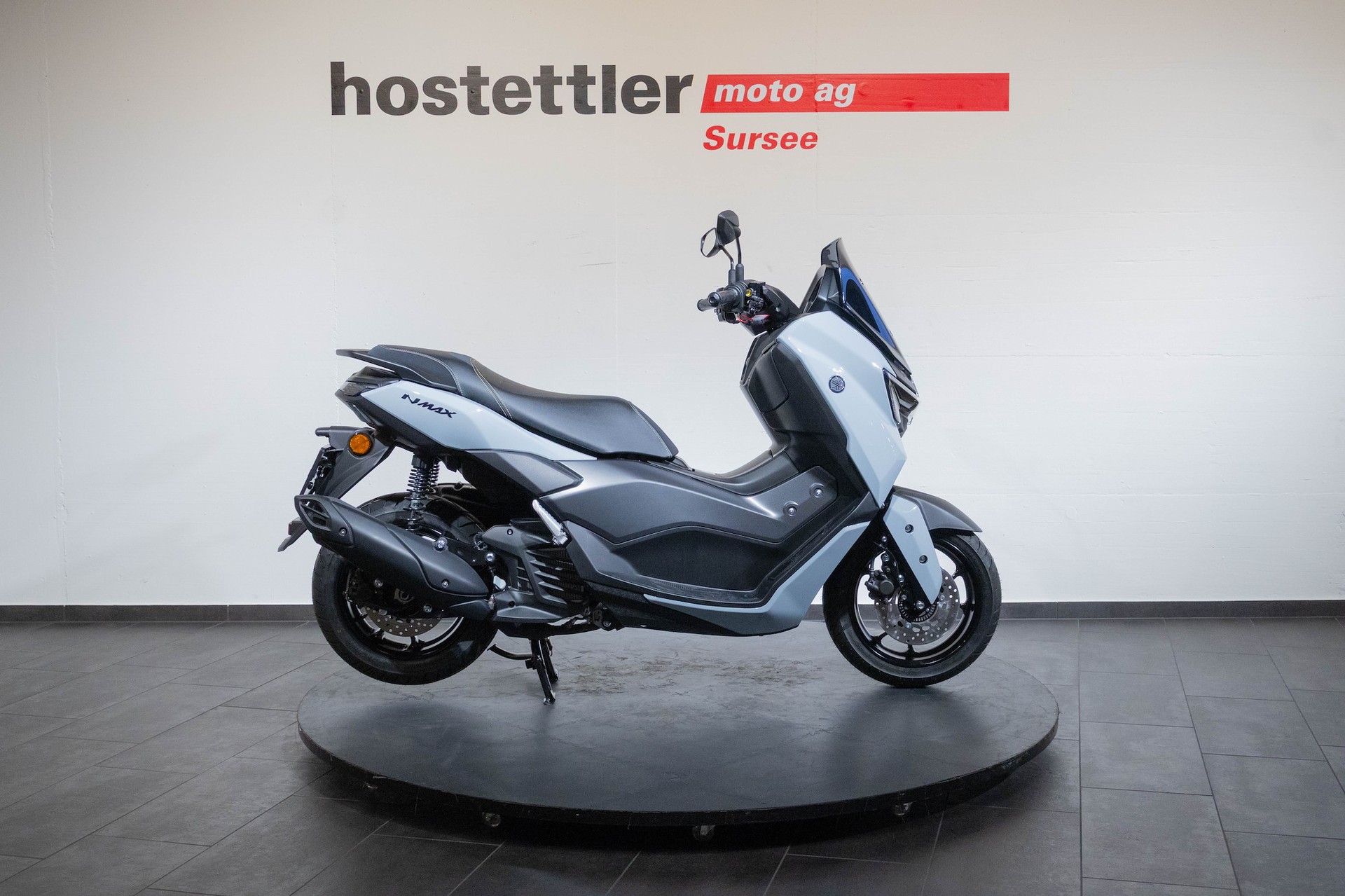 YAMAHA NMAX 125-showroom-element-1