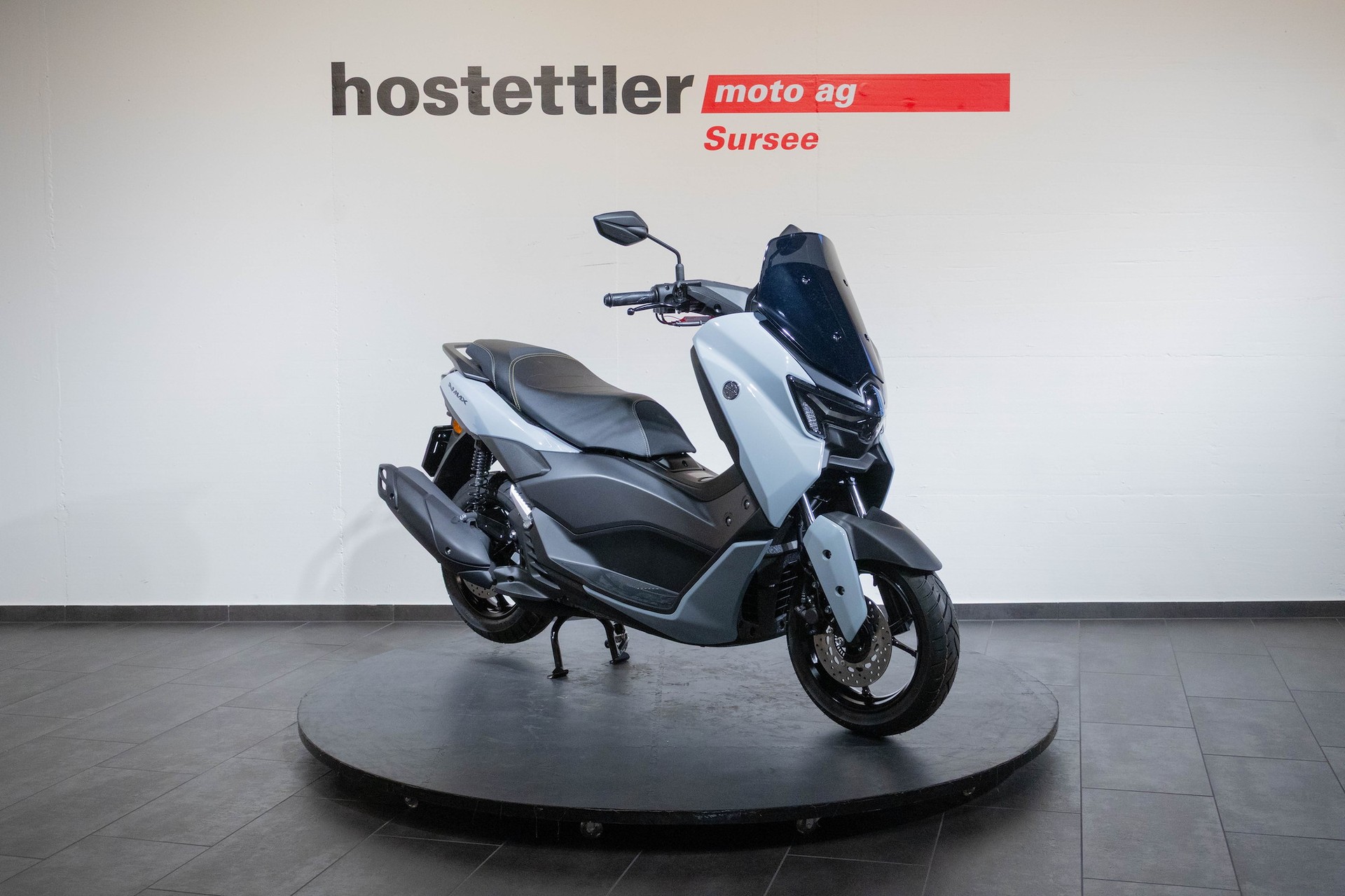 YAMAHA NMAX 125
