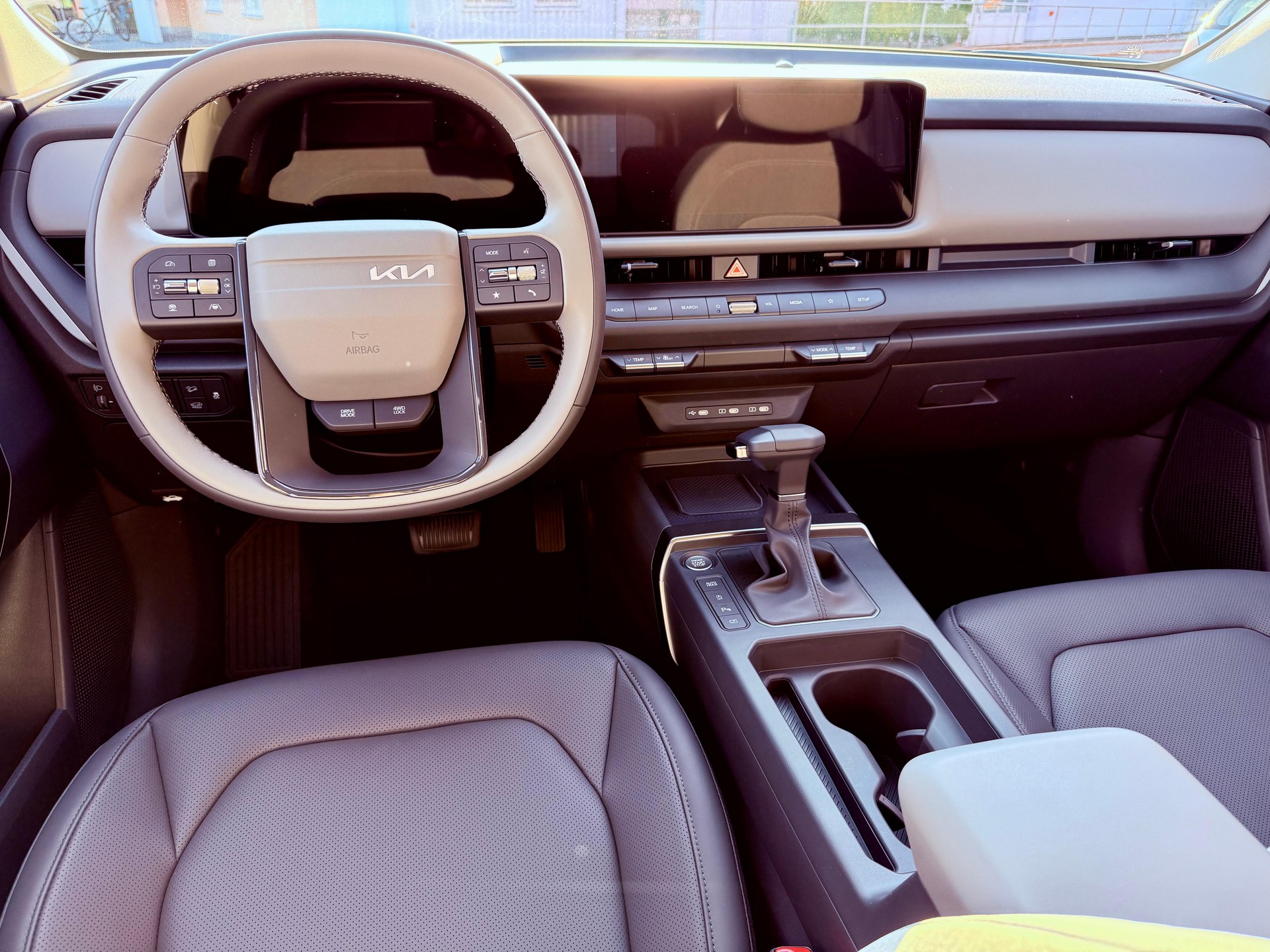 KIA Seltos 1.6 T-GDi Style-image-2