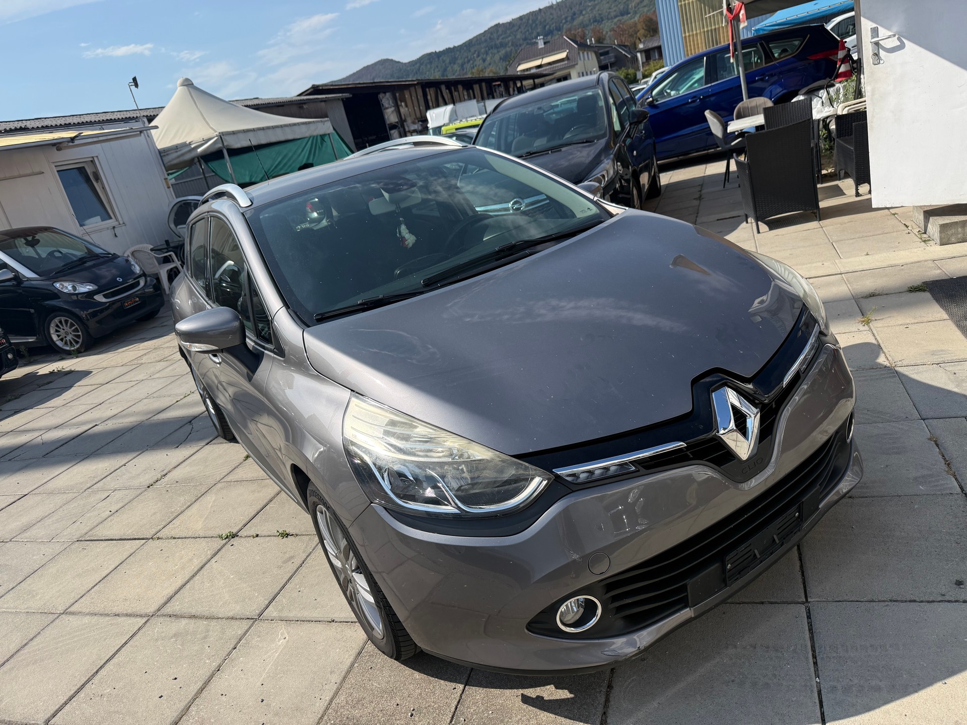 RENAULT Clio Grandtour 1.2 16V T Swiss Edition EDC-image-4