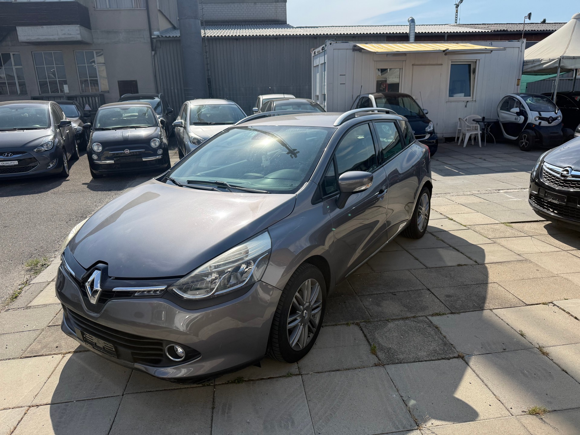 RENAULT Clio Grandtour 1.2 16V T Swiss Edition EDC