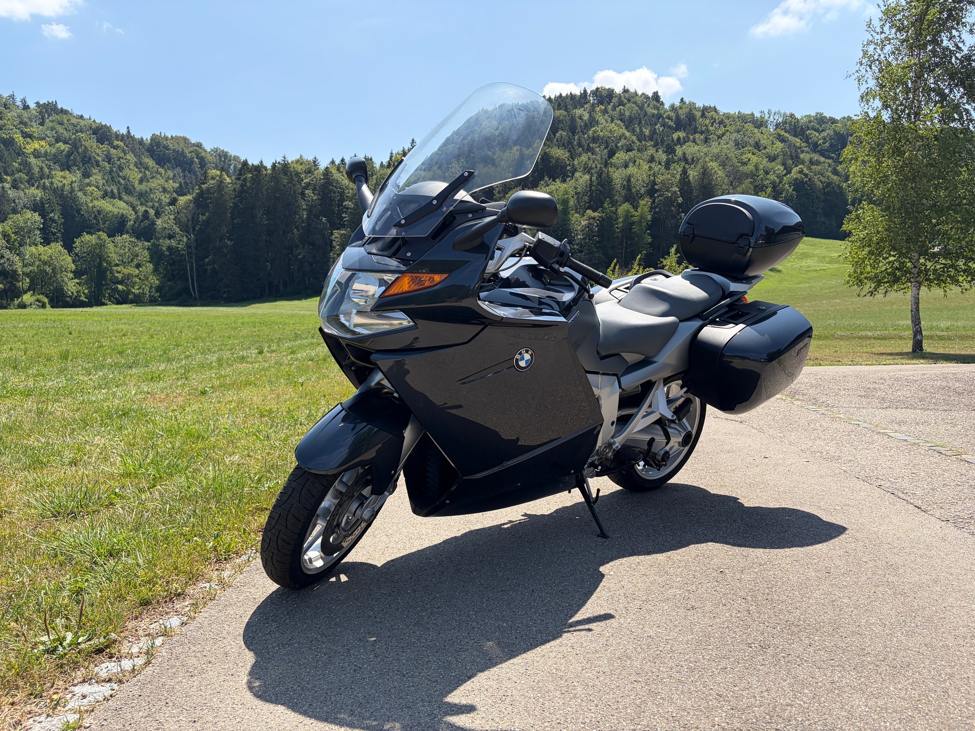 BMW K 1200 GT-image-1