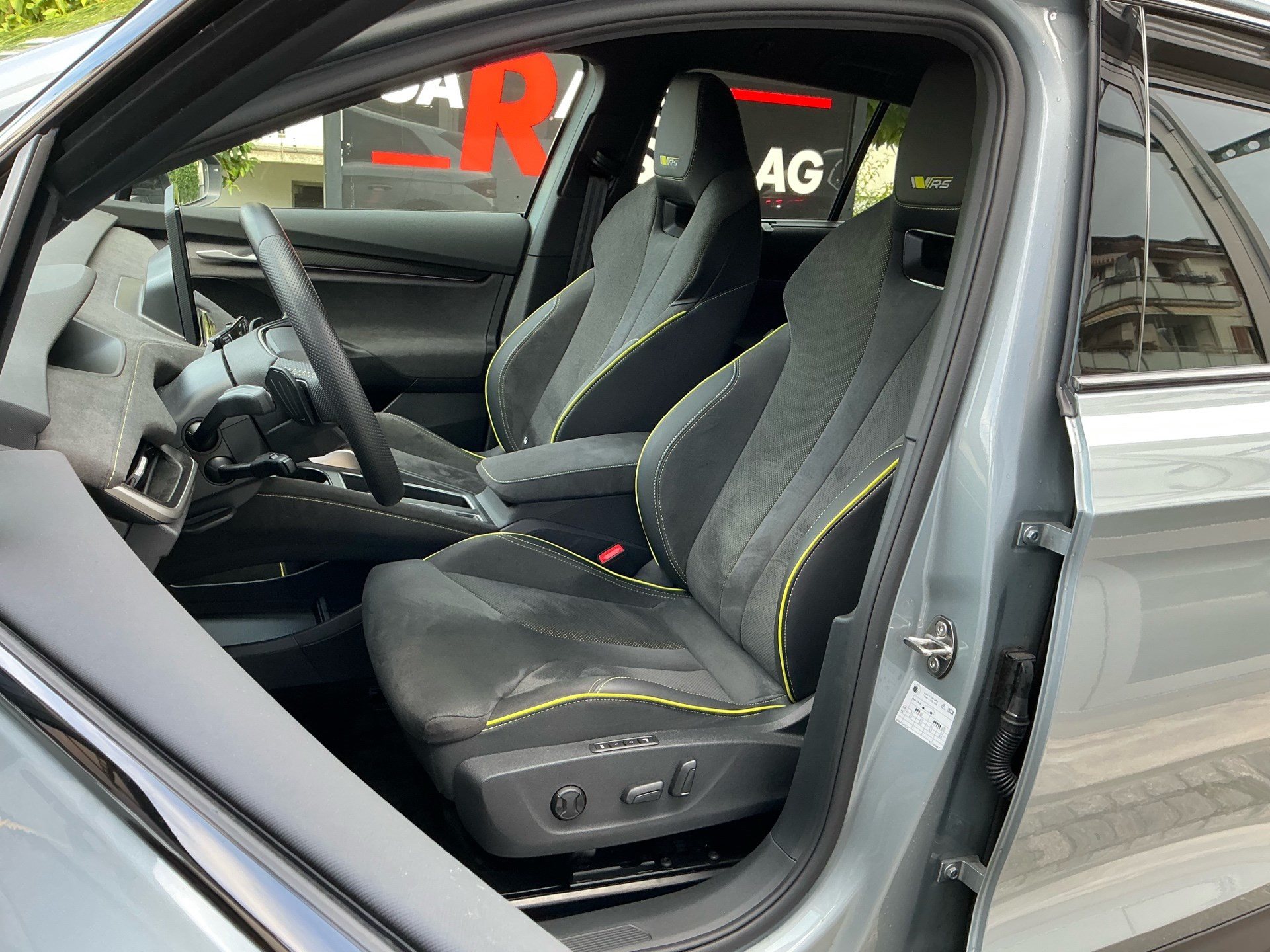 SKODA Elroq RS LOUNGE 4X4 *** ANHÄNGEKUPPLUNG ***-image-7