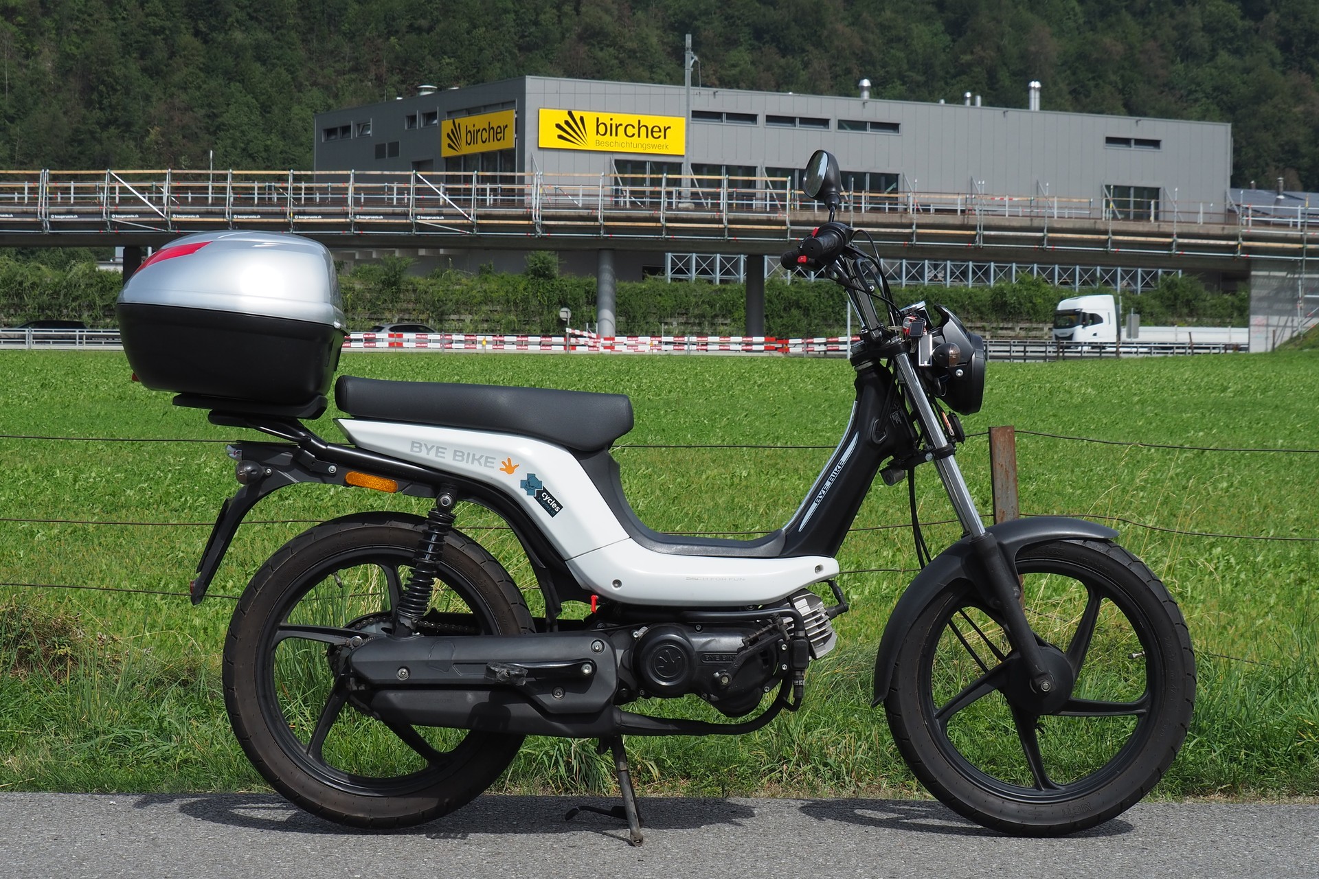 BYE BIKE ONE-image-0