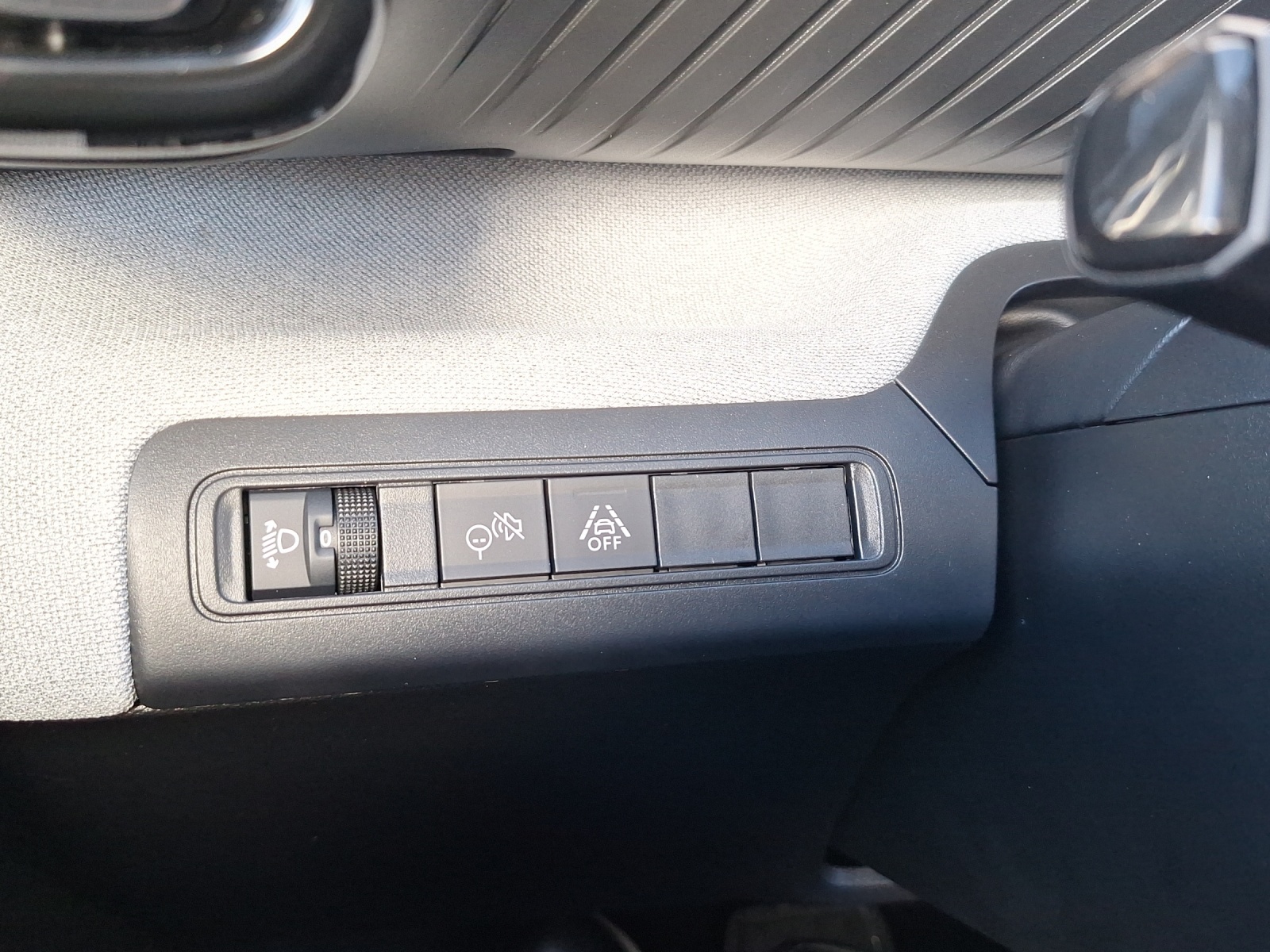 CITROEN C3 Aircross 1.2 Hybrid Tonic+-image-14