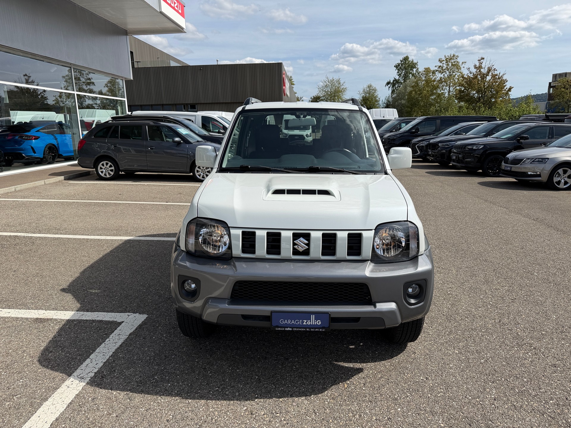 SUZUKI Jimny 1.3 16V Sergio Cellano Automatic-showroom-element-2