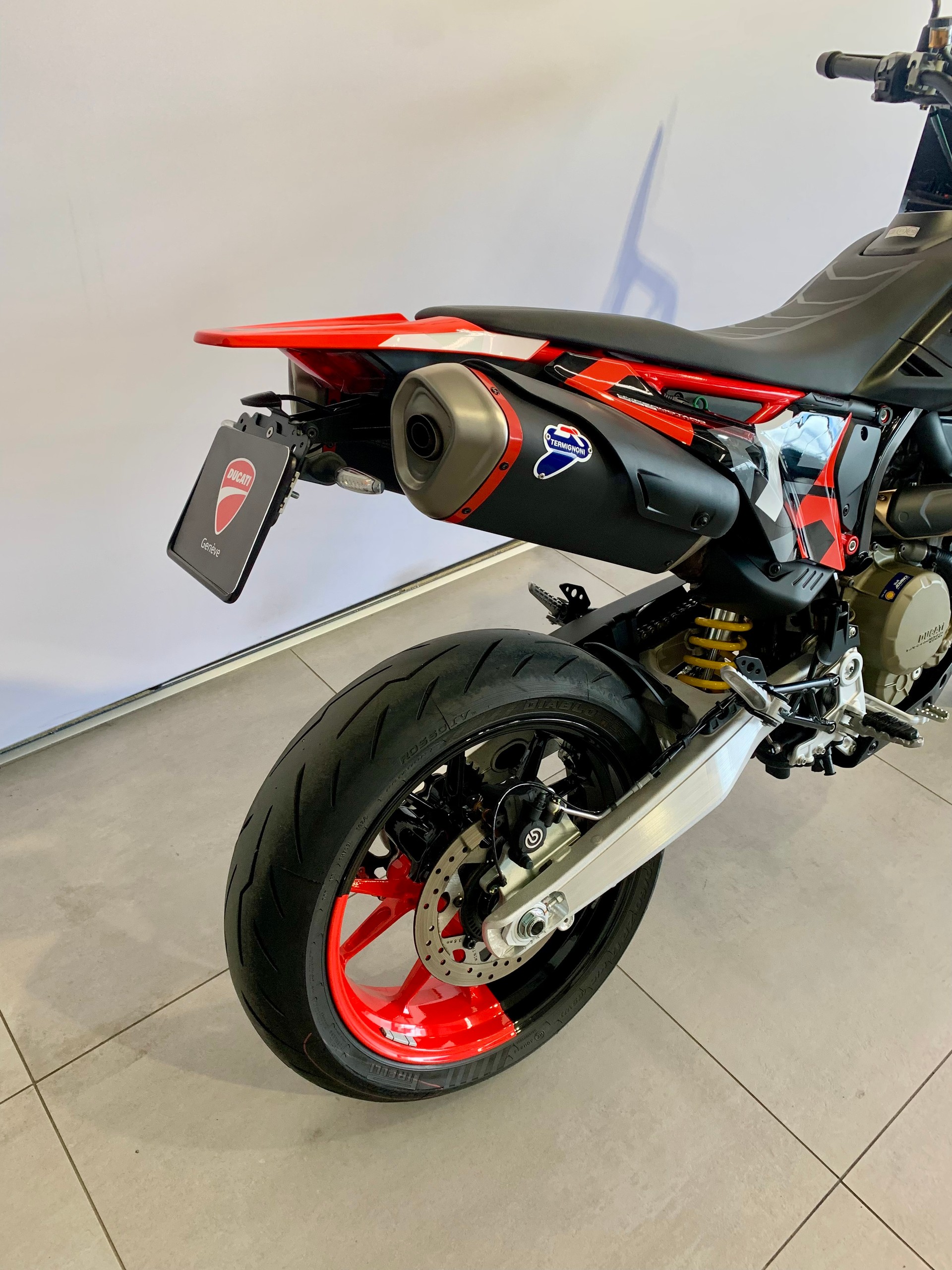 DUCATI Hypermotard 698 Mono RVE-image-7