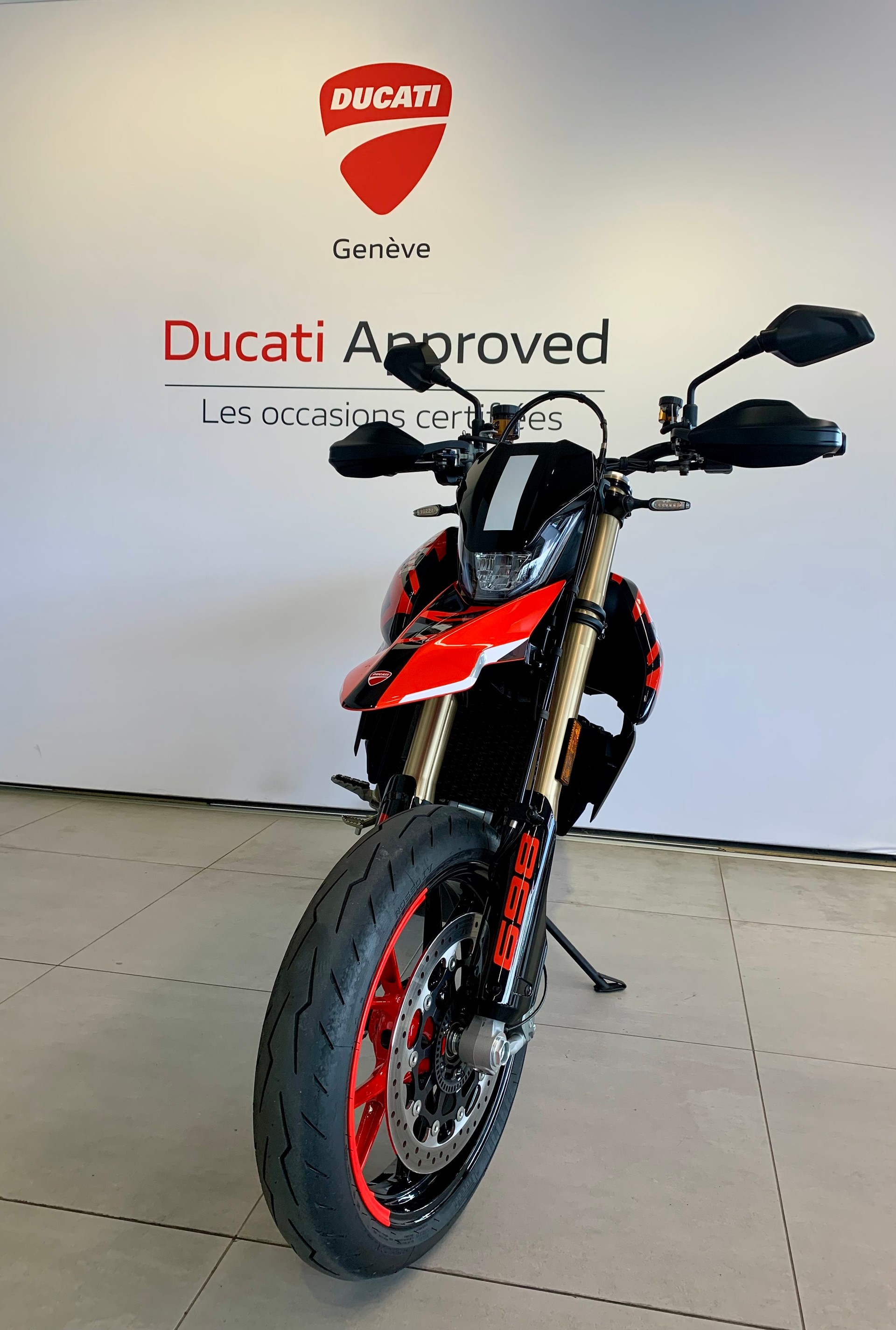 DUCATI Hypermotard 698 Mono RVE-image-2