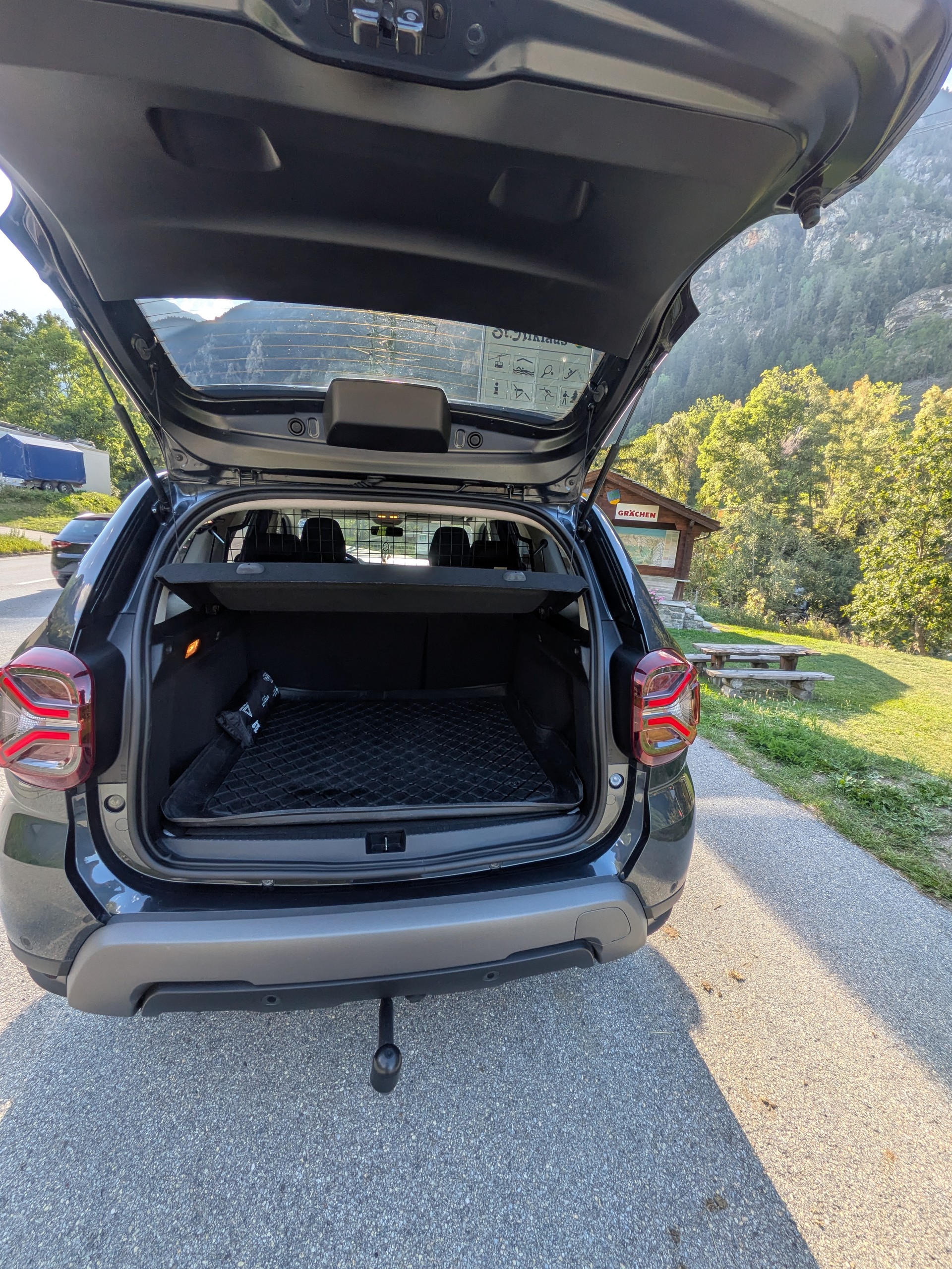 DACIA 1.5 Blue dCi Extreme 4WD-image-9