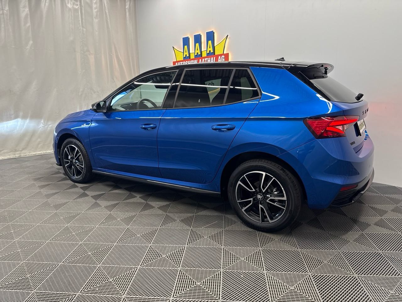 SKODA Fabia 1.5 TSI Monte Carlo DSG-showroom-element-1