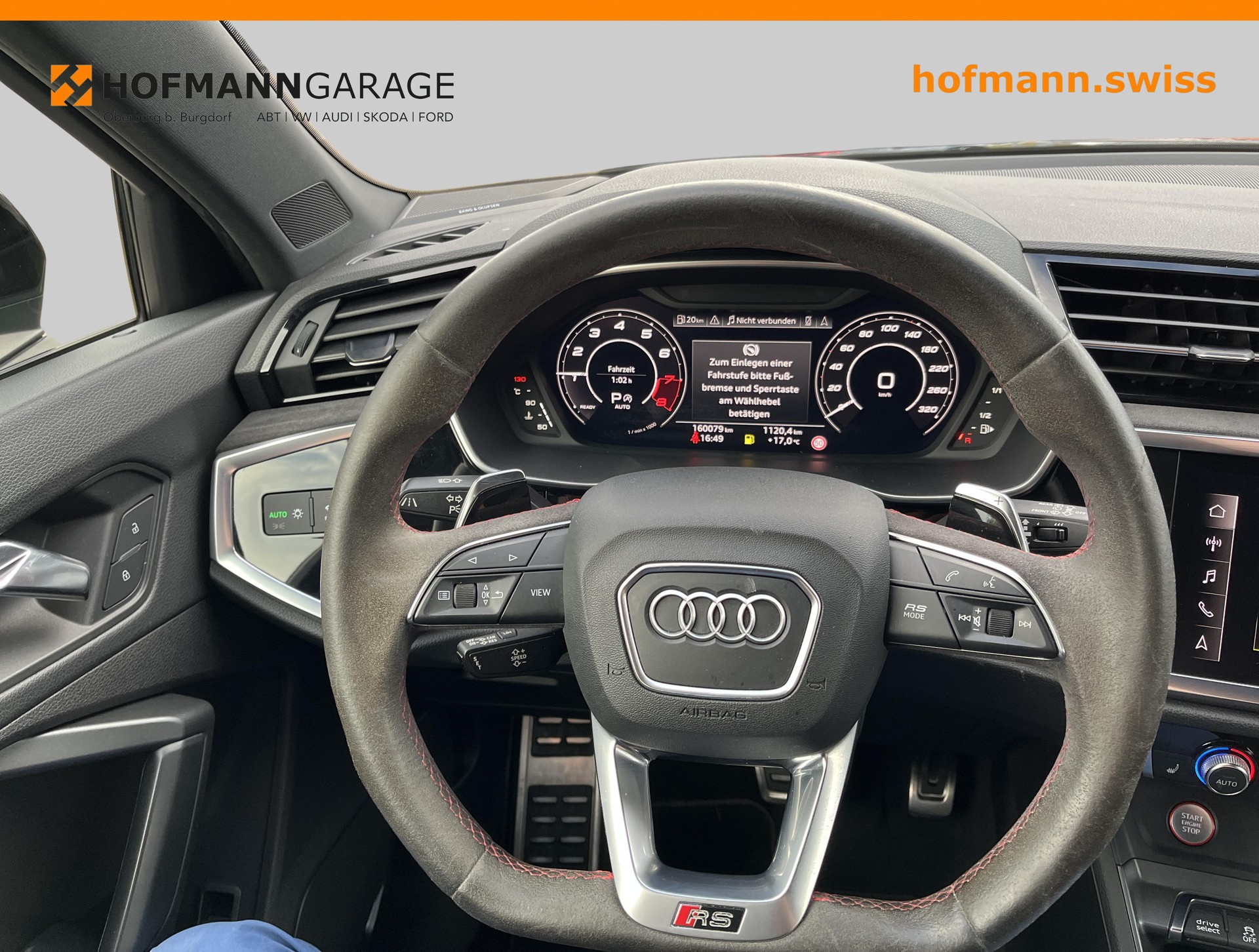 AUDI RS Q3 Sportback quattro S tronic-image-12