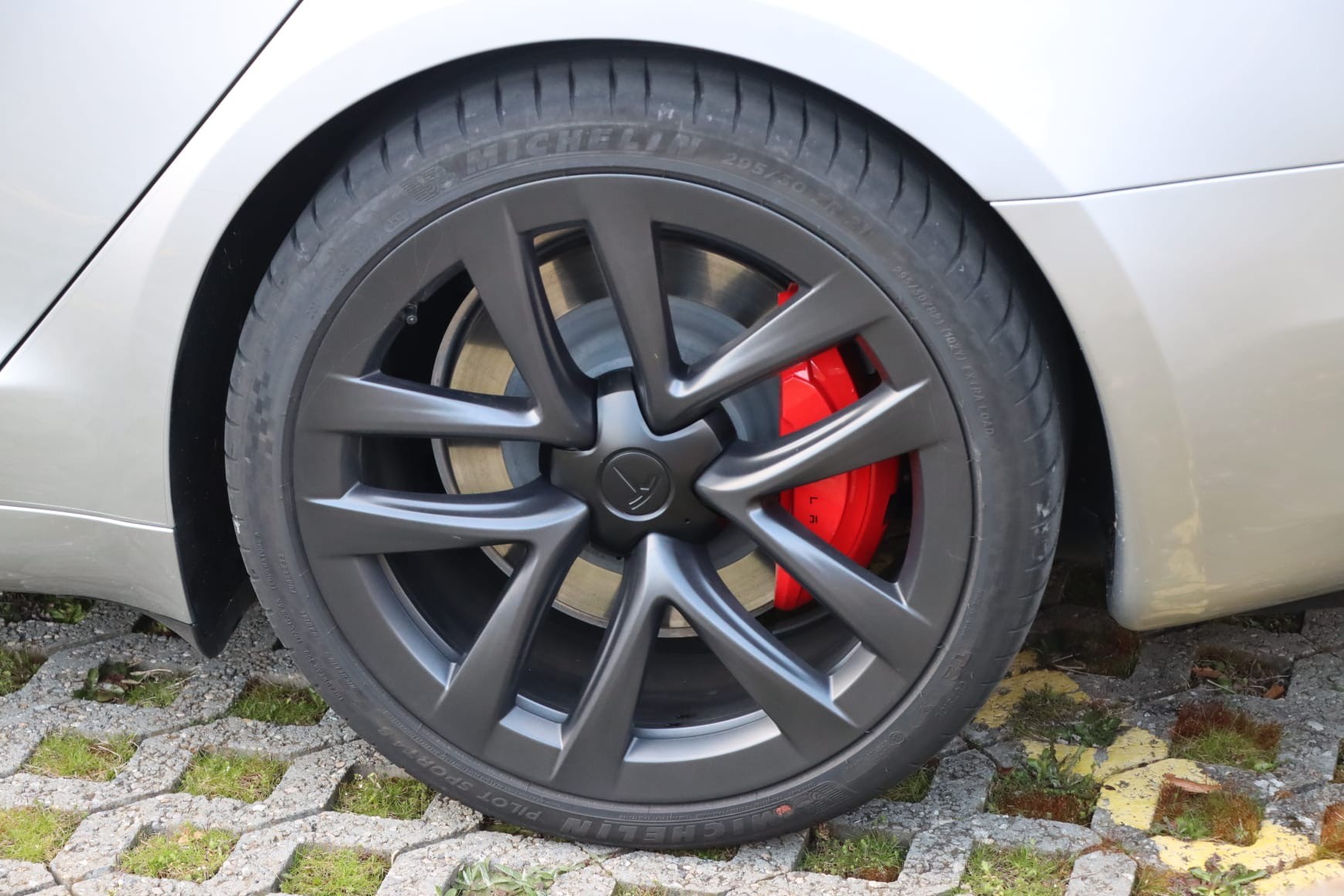 TESLA Plaid-image-11