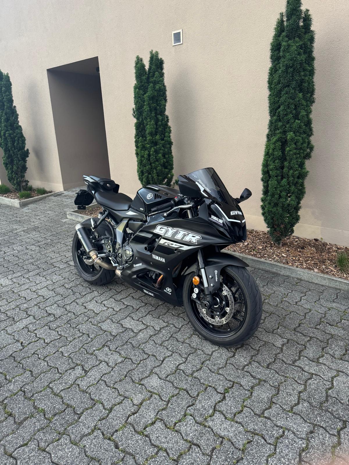 YAMAHA YZF-R7 (35kW)-image-0