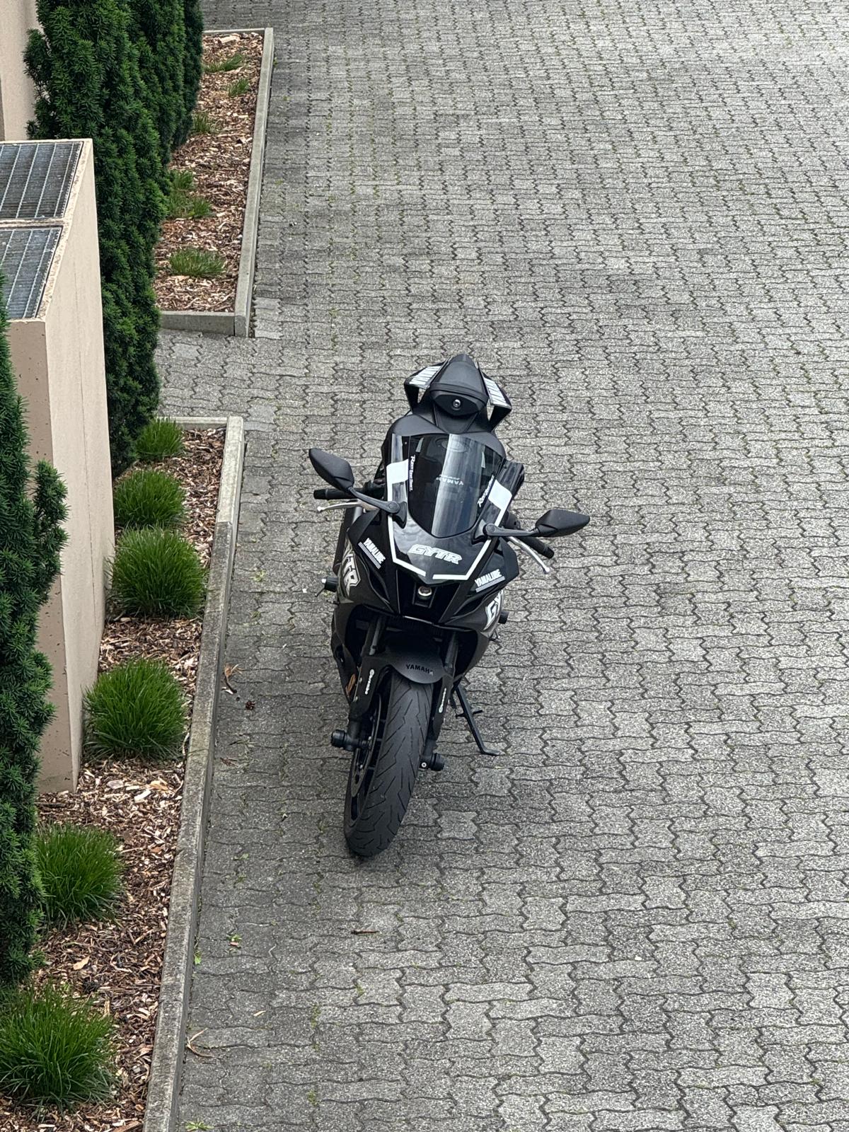 YAMAHA YZF-R7 (35kW)-image-3