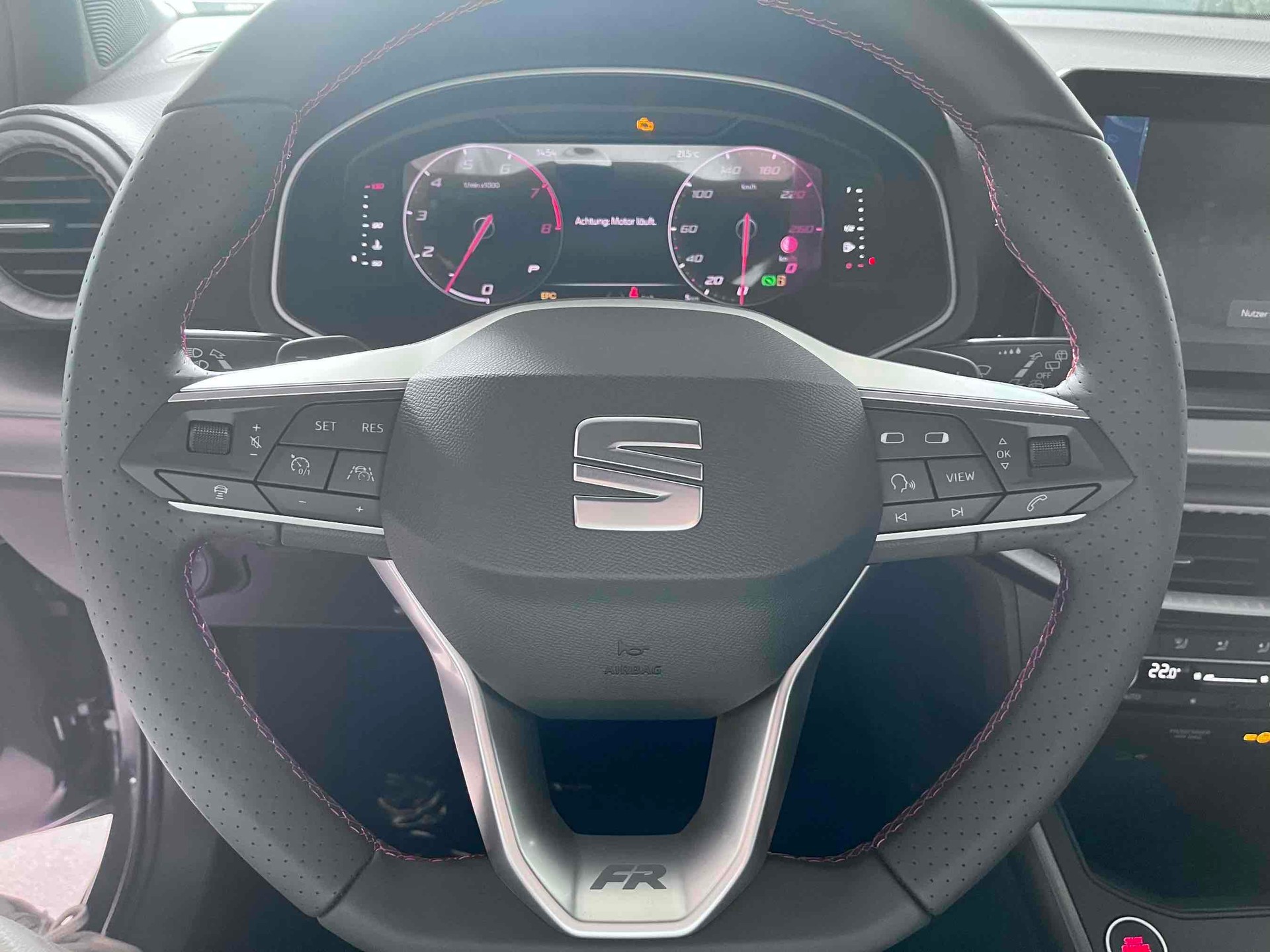 SEAT Arona 1.0 TSI Eco FR Limited Edition DSG-image-13