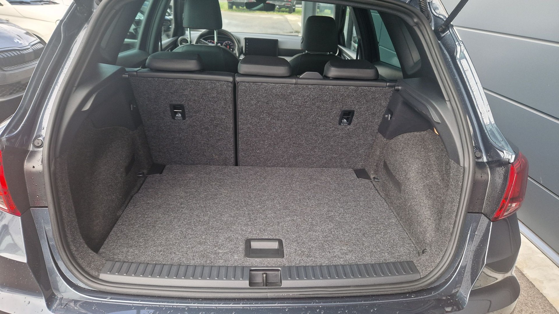 SEAT Arona 1.0 TSI Eco FR Limited Edition DSG-image-14