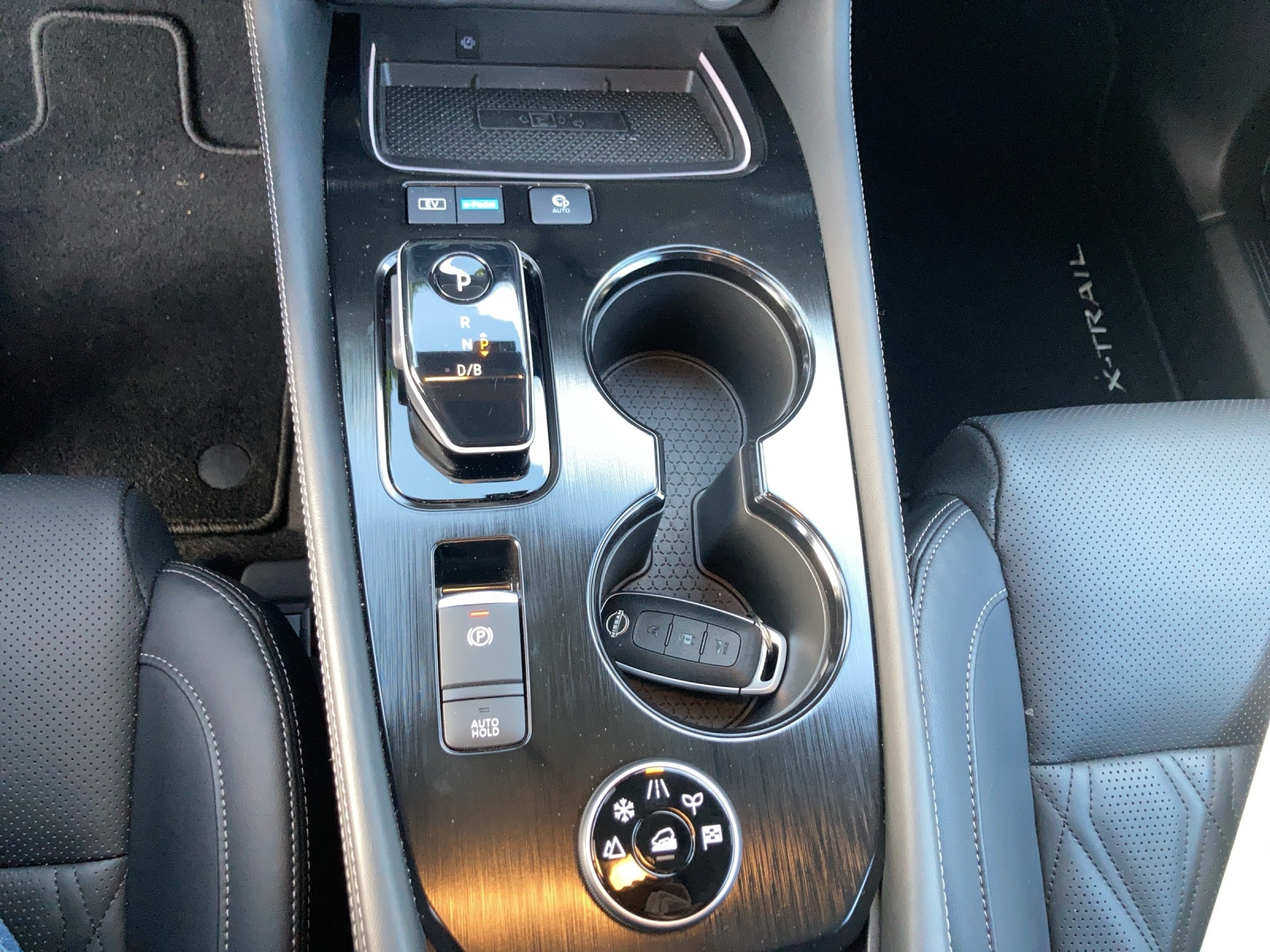 NISSAN X-Trail 1.5 VC-T e-Power 4WD Tekna+-image-11