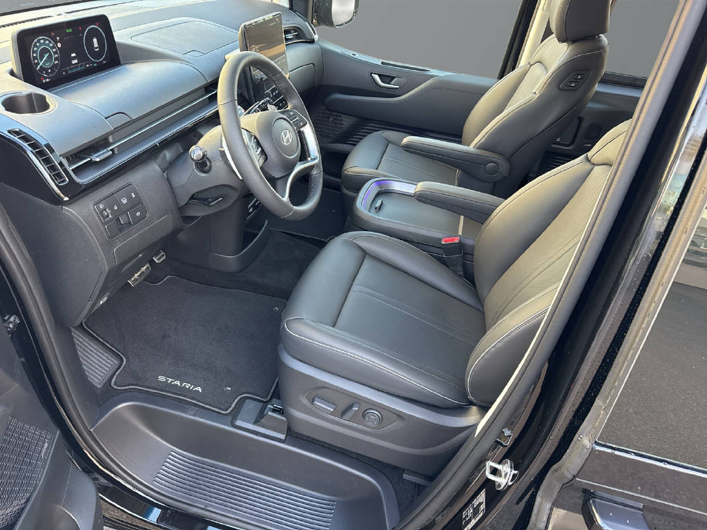 HYUNDAI Staria Premium 1.6 GDi HEV Vertex-image-5