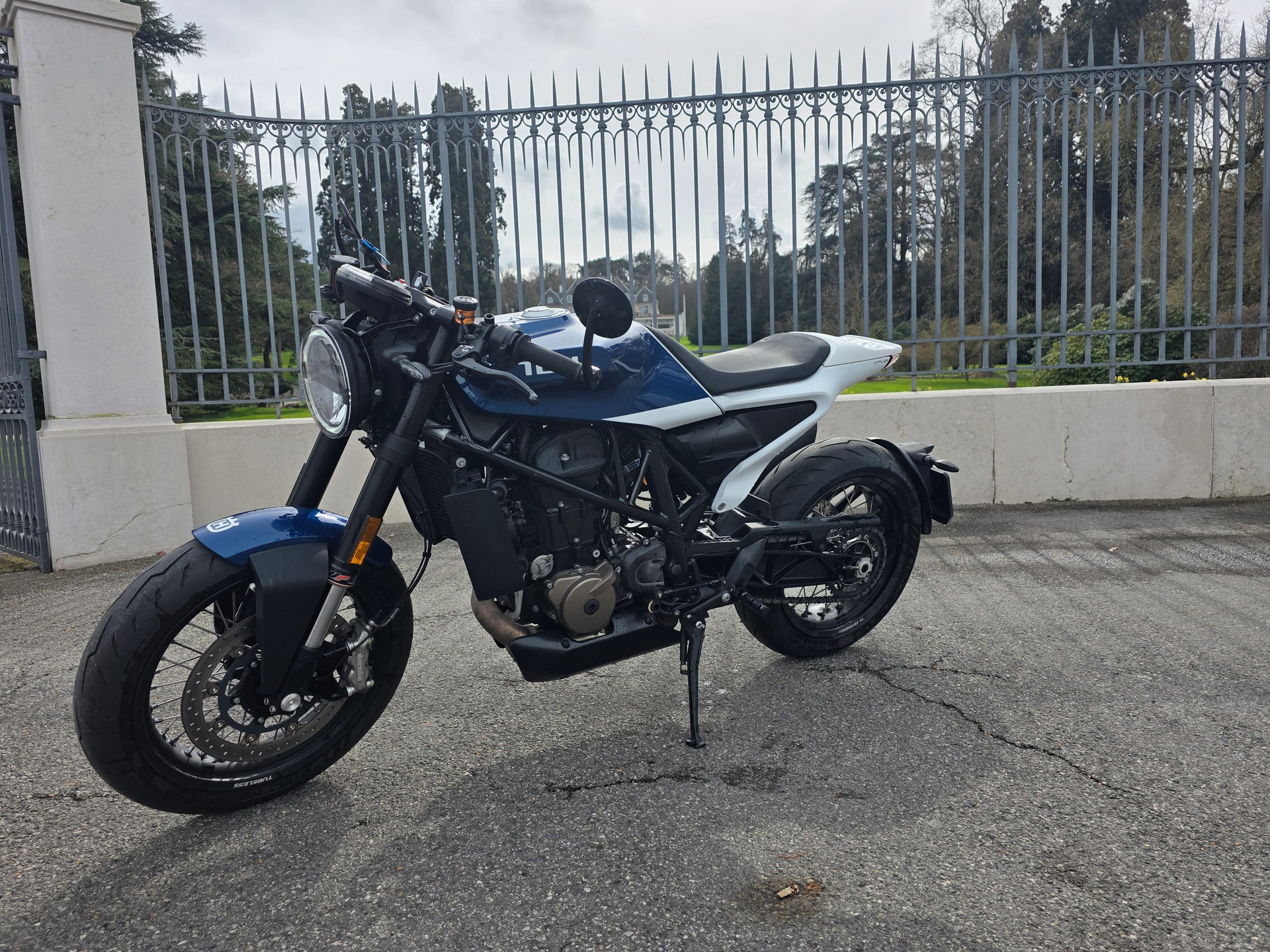 HUSQVARNA Vitpilen 701
