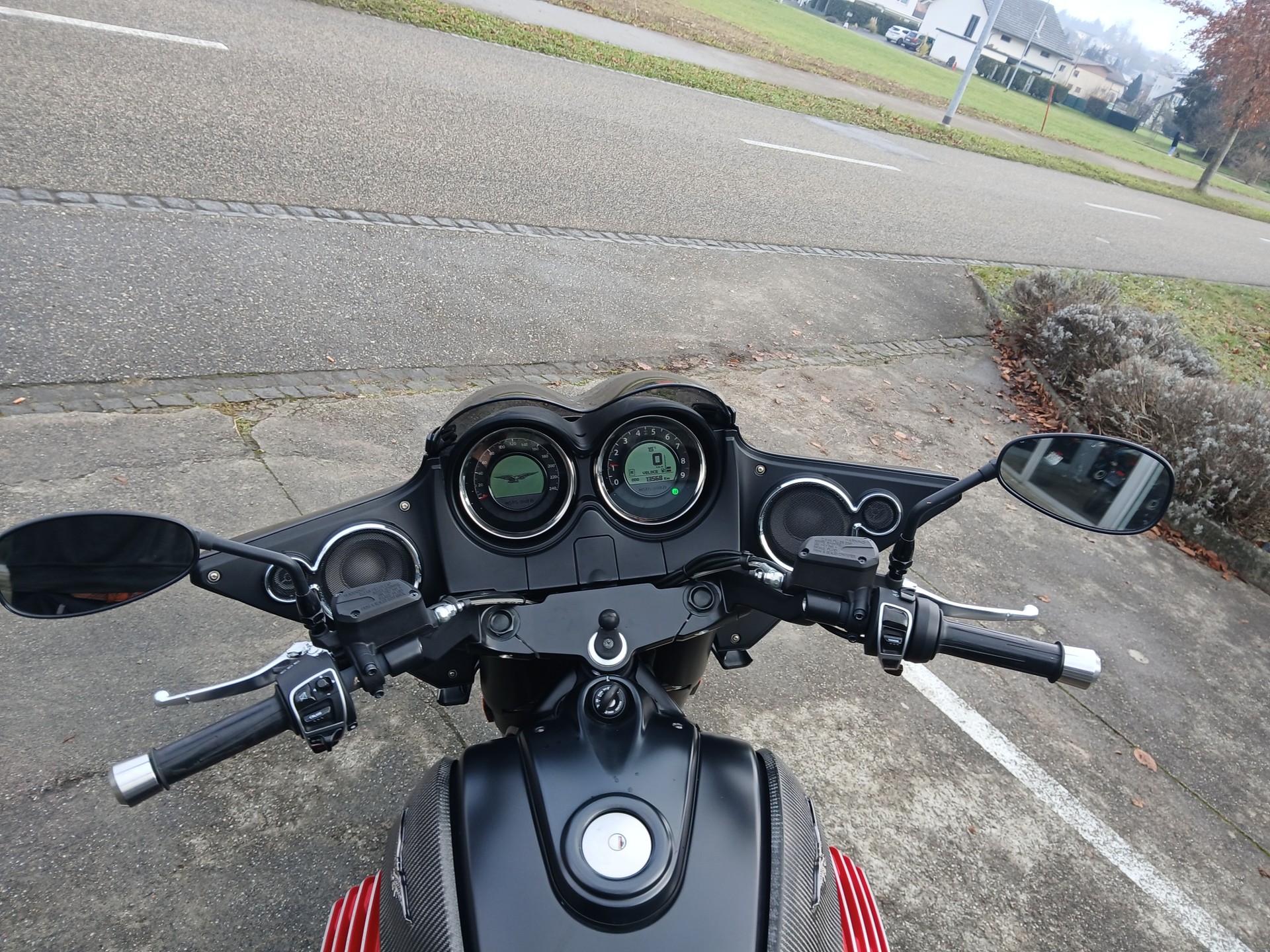 MOTO GUZZI MGX 21 1400 ABS-image-7