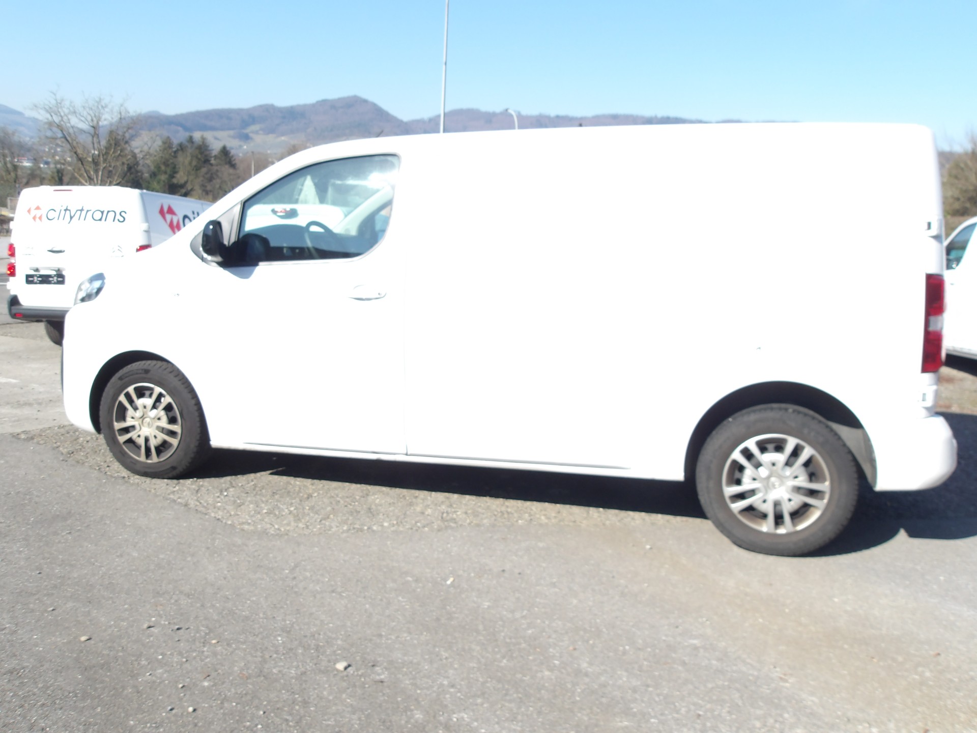 CITROEN Jumpy 2.0 BlueHDi 145 M EAT8-image-8