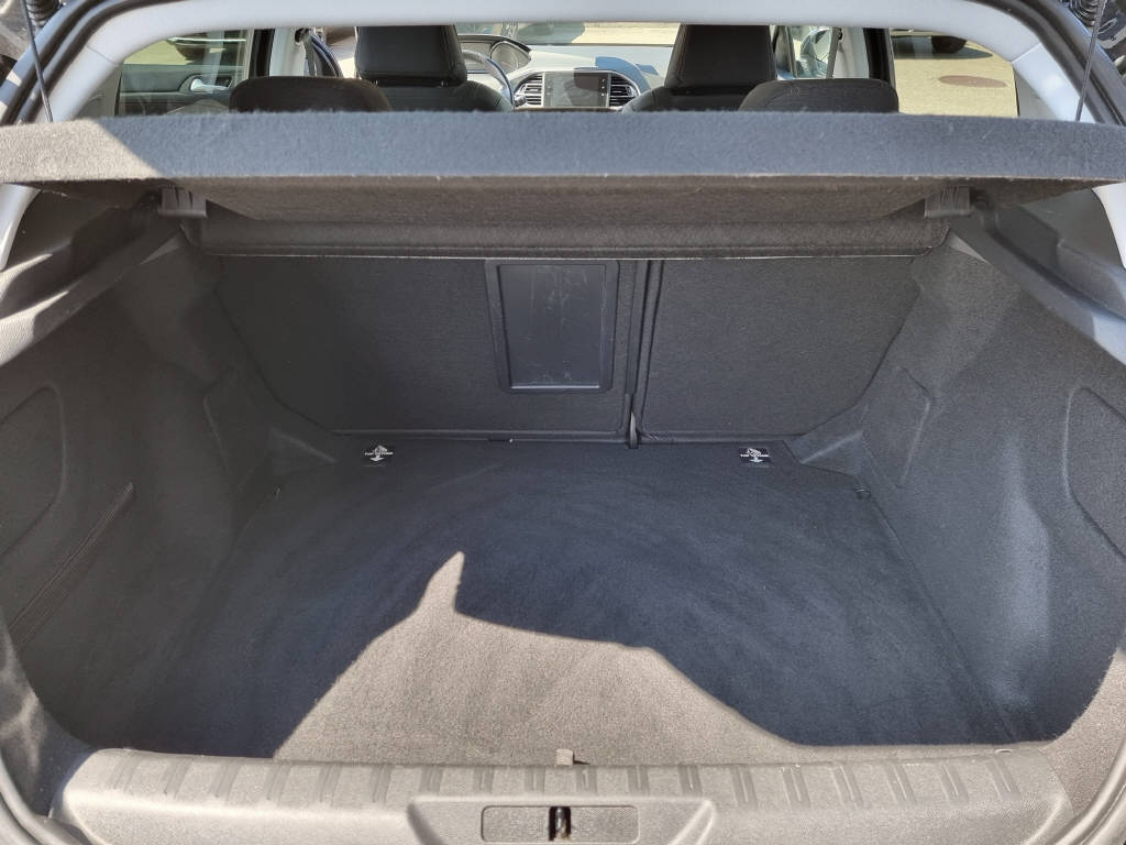 PEUGEOT 308 1.2 PureTech 130 Allure S/S-image-7