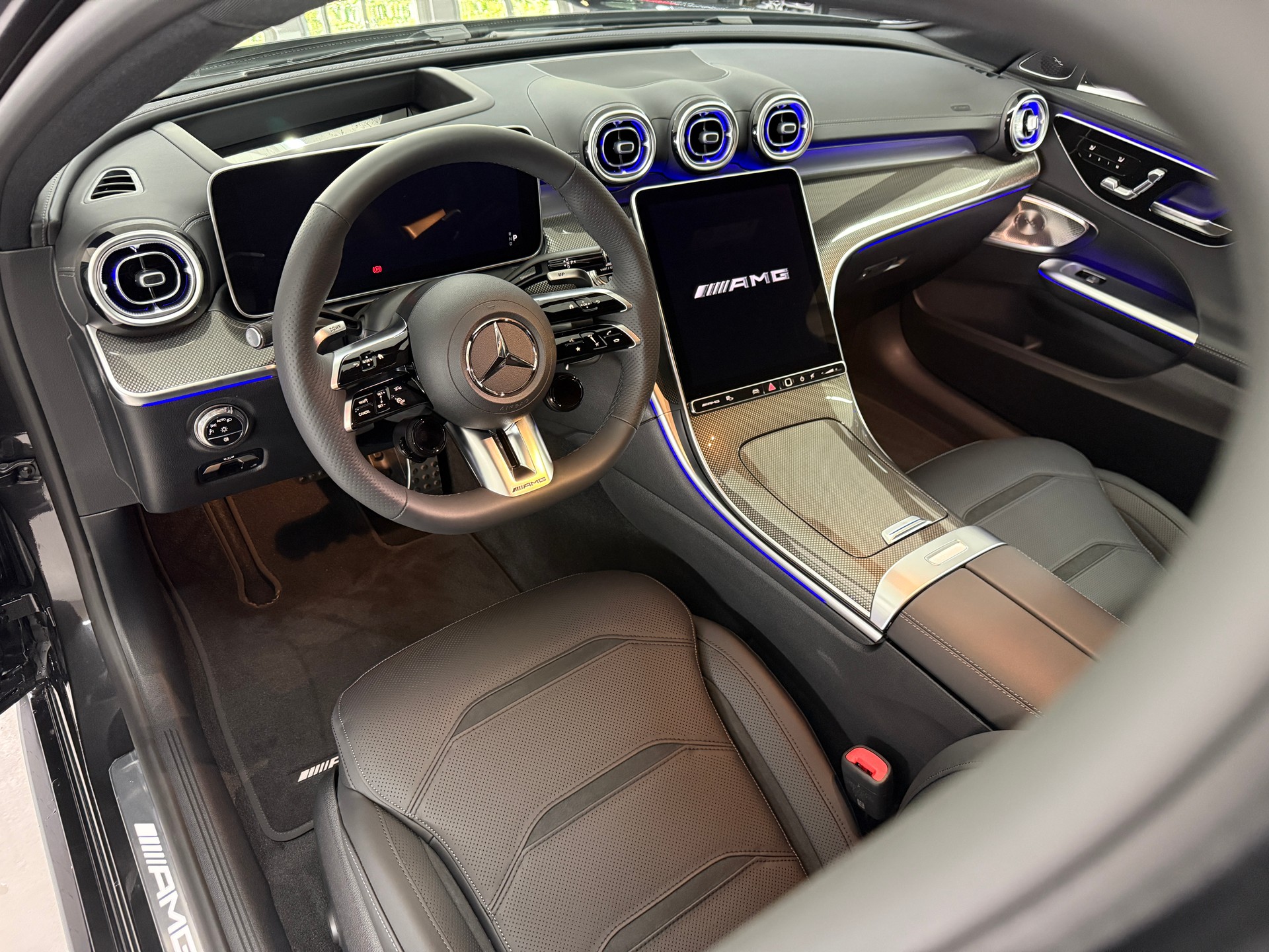 MERCEDES-BENZ AMG C 43 4MATIC Limousine Executive Edition-image-6