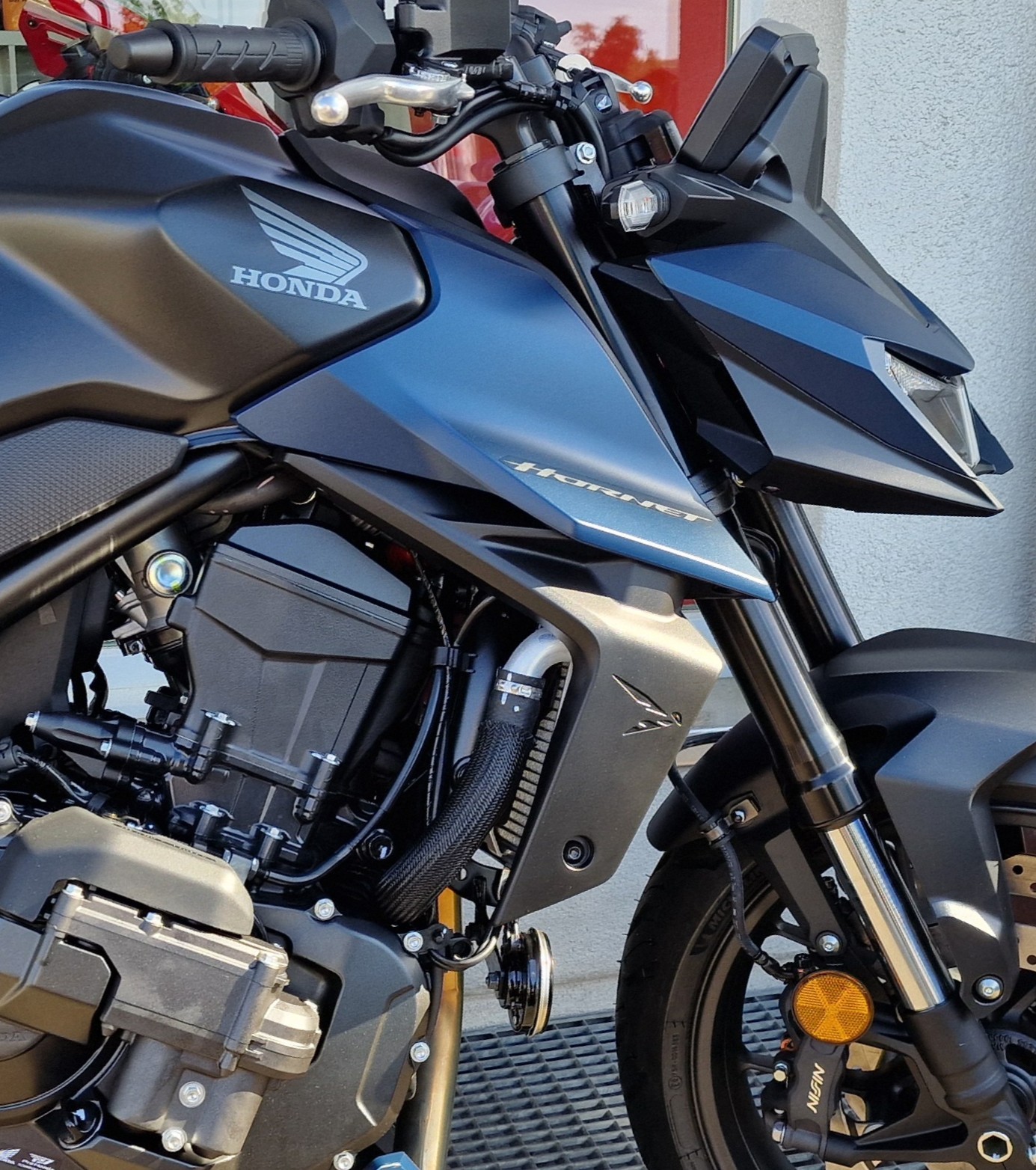 HONDA CB 750 Hornet * E-Clutch * - 2026-image-2