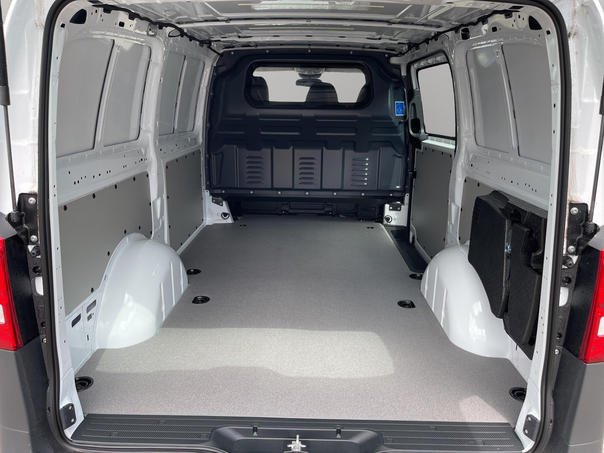 MERCEDES-BENZ Vito 116 CDI KA PRO 3200mm L-image-5