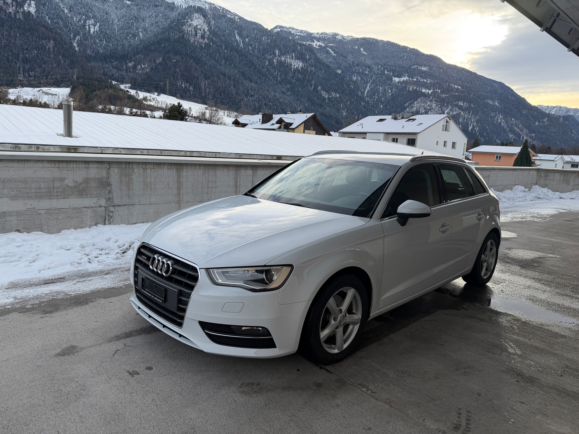 AUDI A3 Sportback 2.0 TDI Ambiente quattro-image-1