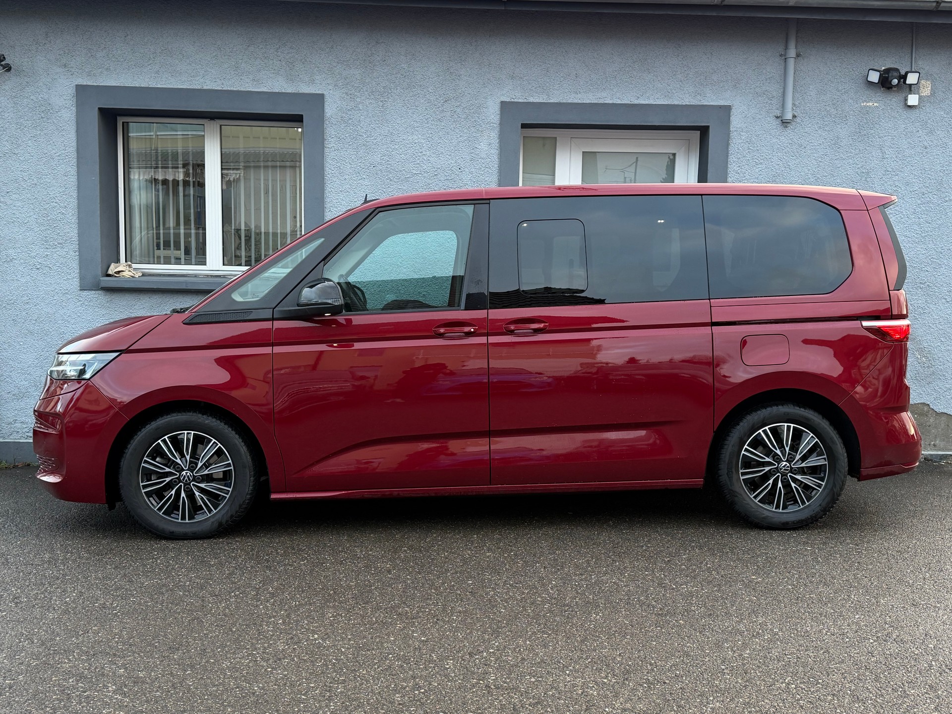 VW Multivan 1.5 TSI Liberty DSG-image-2