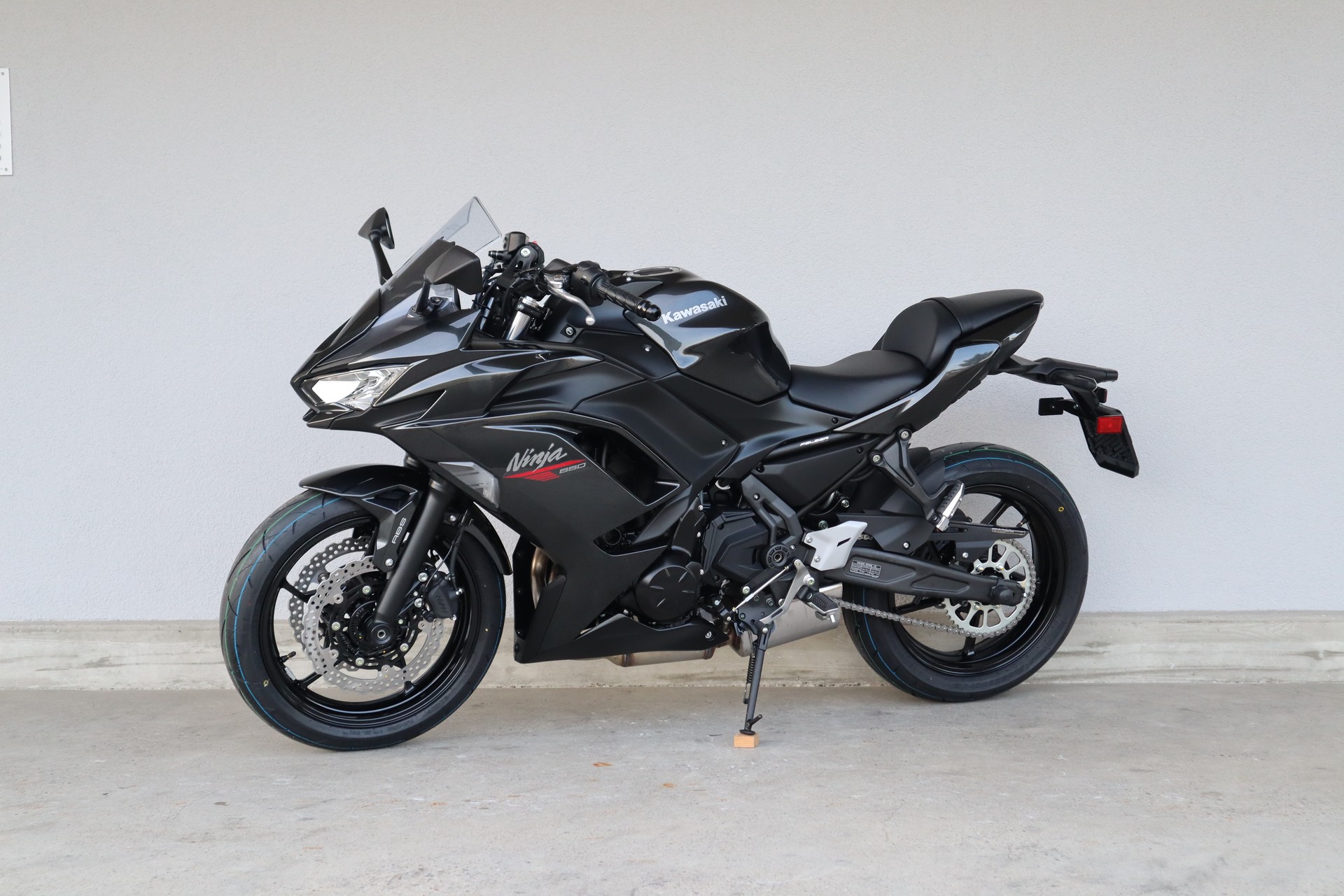 KAWASAKI Ninja 650-image-4