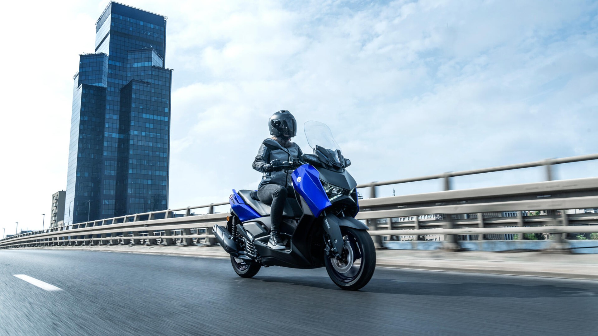 YAMAHA X-Max YP 125-image-9