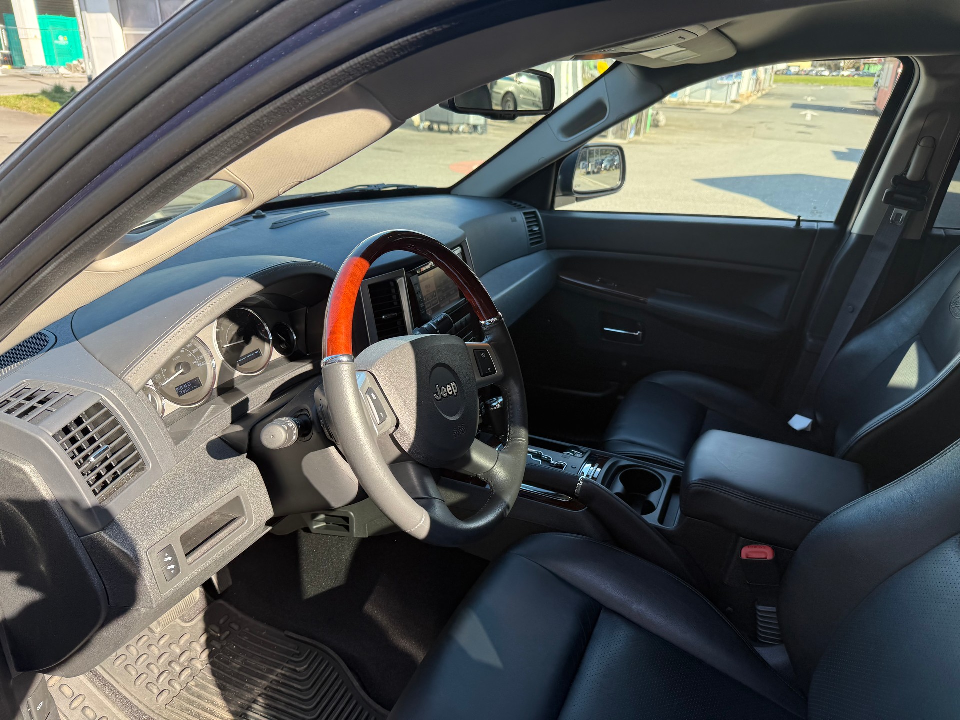 JEEP Gr.Cherokee 3.0 CRD Overland Automatic ETA DE NEUF-image-13