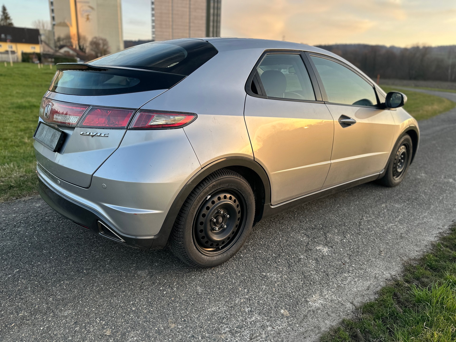 HONDA Civic 1.8i Comfort Automatic-image-25