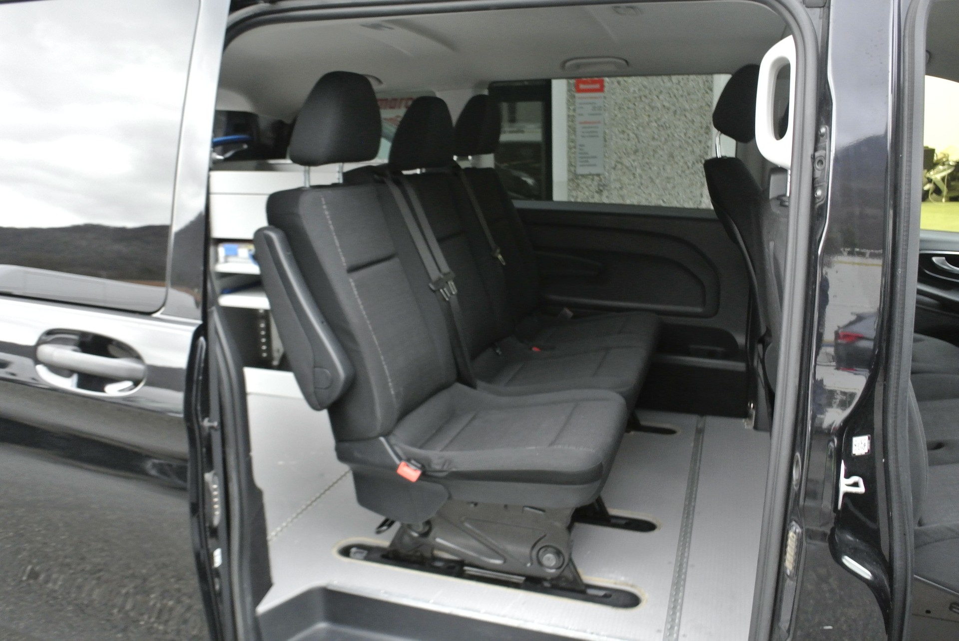 MERCEDES-BENZ Vito 116 CDI Pro Tourer 4Matic 9G-Tronic-image-15