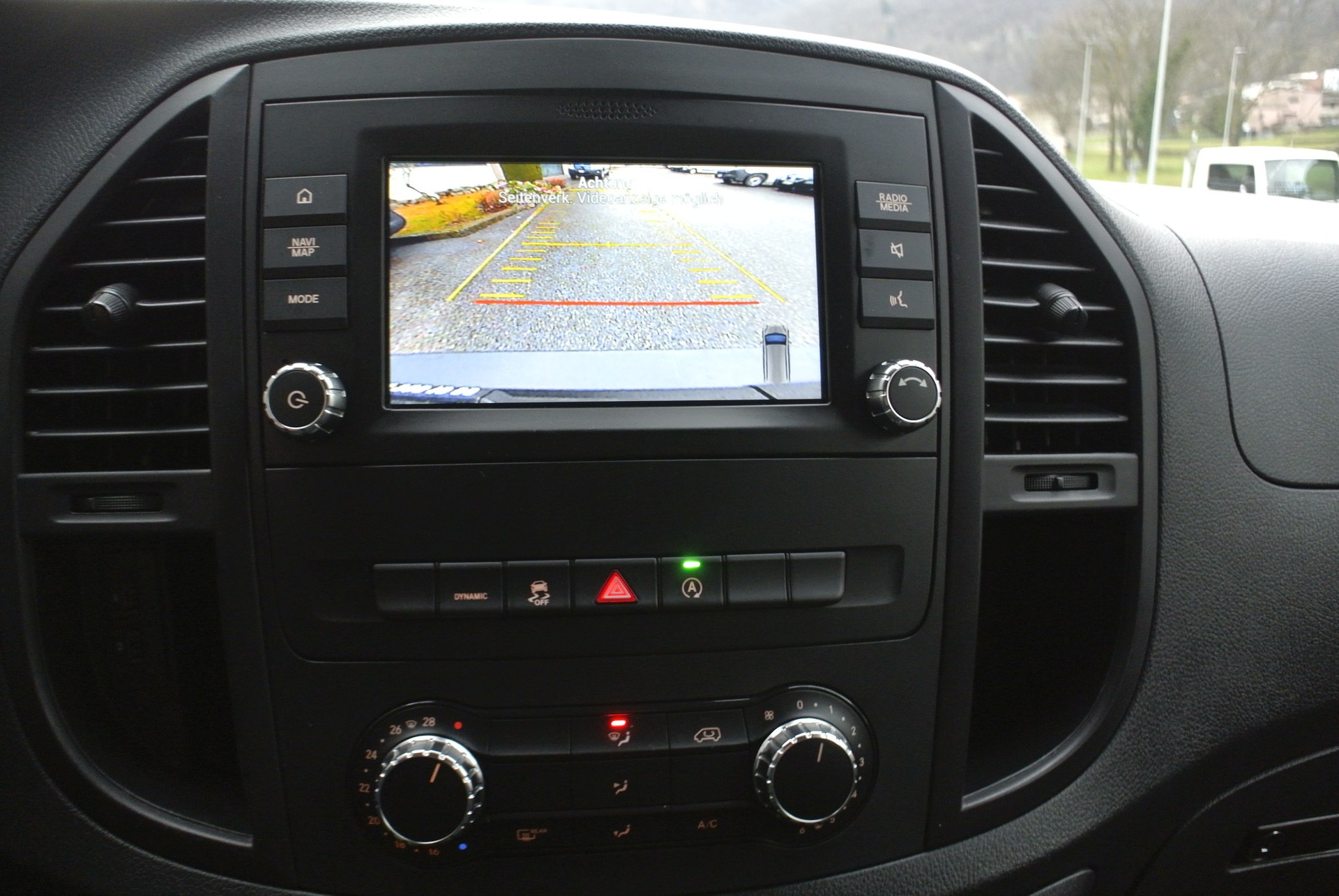 MERCEDES-BENZ Vito 116 CDI Pro Tourer 4Matic 9G-Tronic-image-28
