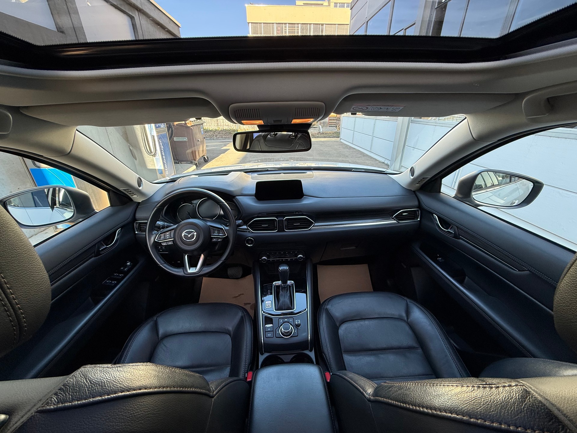 MAZDA CX-5 SKYACTIV-G 165 Revolution AWD Automat *Leder *Schiebedach *Abstandregler *360 Kamera *Head-Up Display *Sitzheiz. & Belüft.-image-9