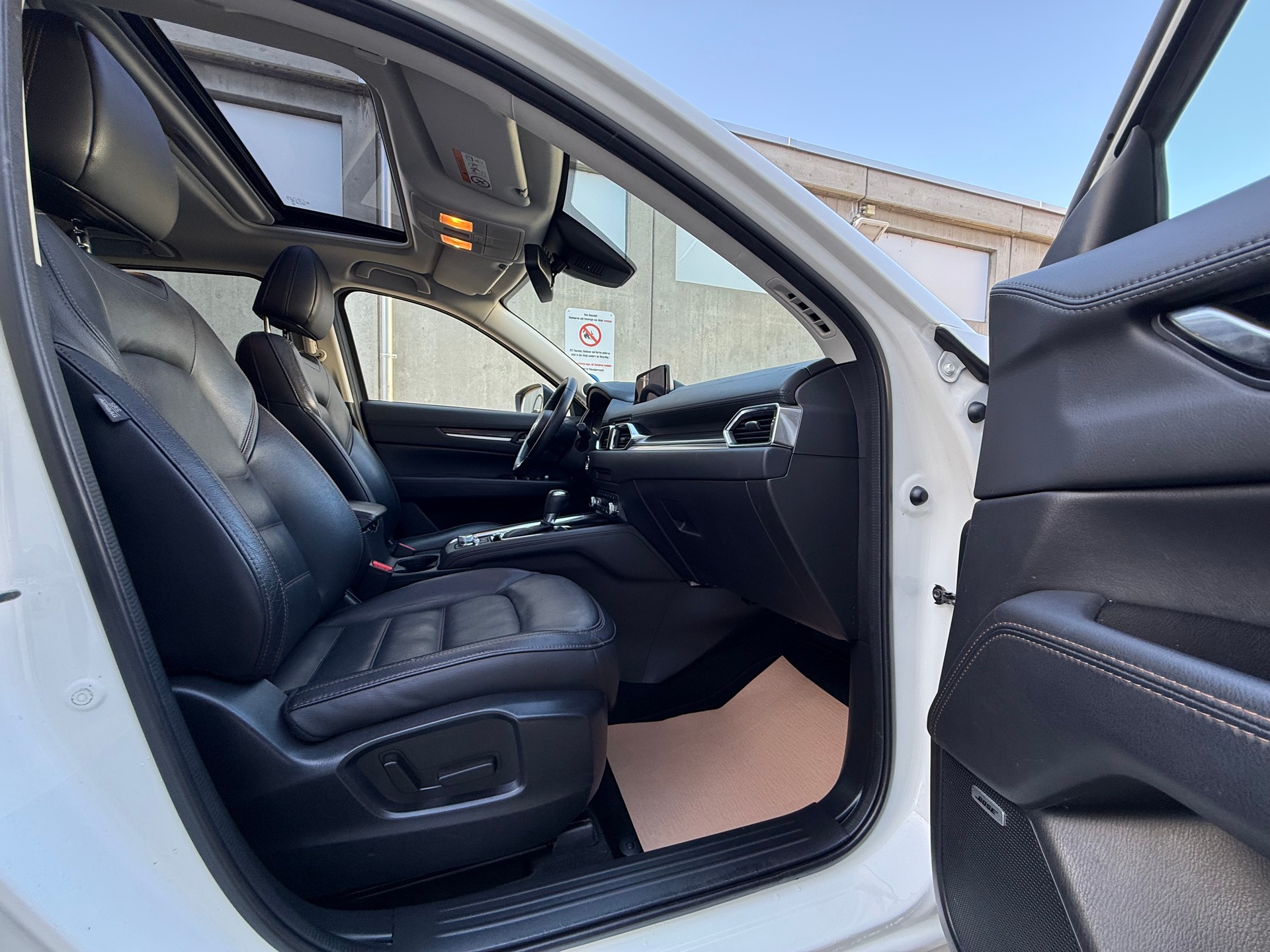 MAZDA CX-5 SKYACTIV-G 165 Revolution AWD Automat *Leder *Schiebedach *Abstandregler *360 Kamera *Head-Up Display *Sitzheiz. & Belüft.-image-14