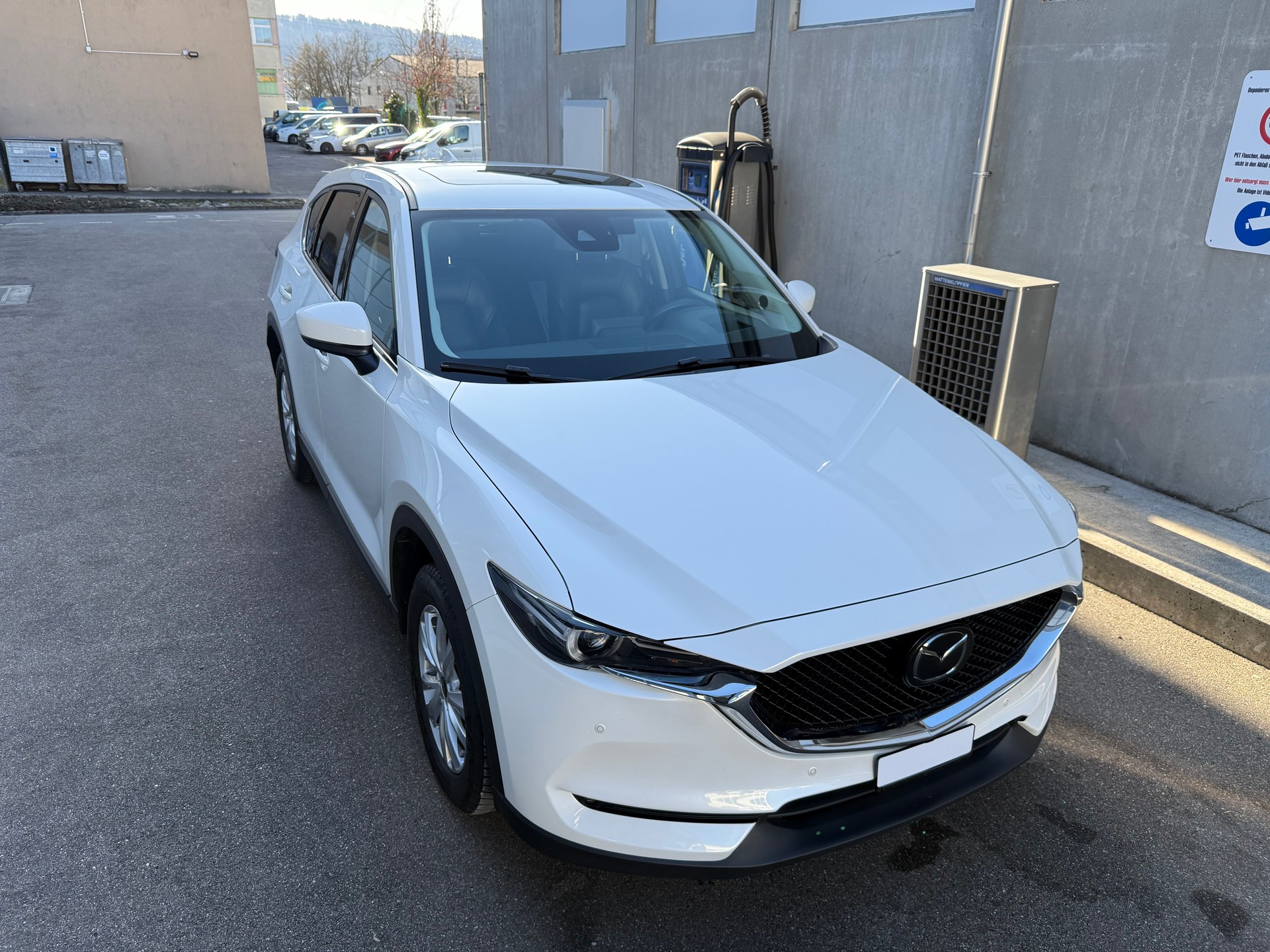MAZDA CX-5 SKYACTIV-G 165 Revolution AWD Automat *Leder *Schiebedach *Abstandregler *360 Kamera *Head-Up Display *Sitzheiz. & Belüft.-image-1