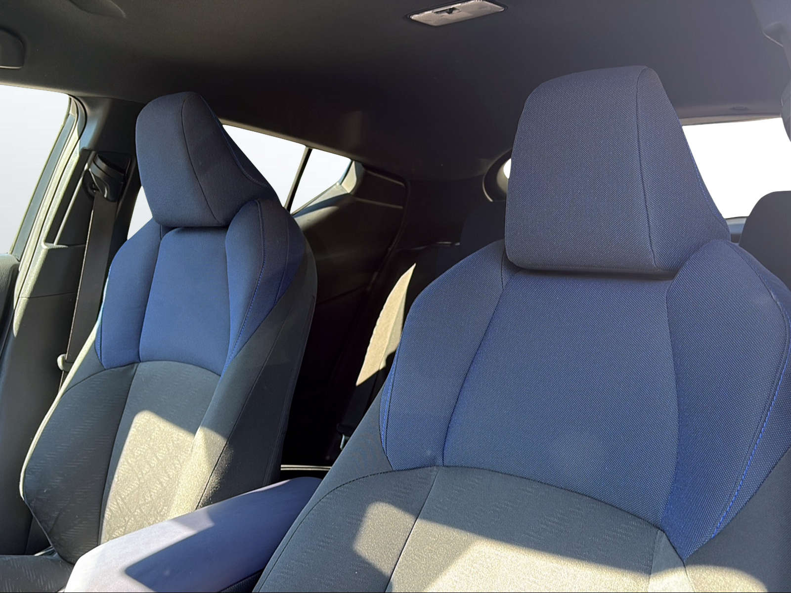 TOYOTA C-HR 1.8 HSD Style CVT-image-10